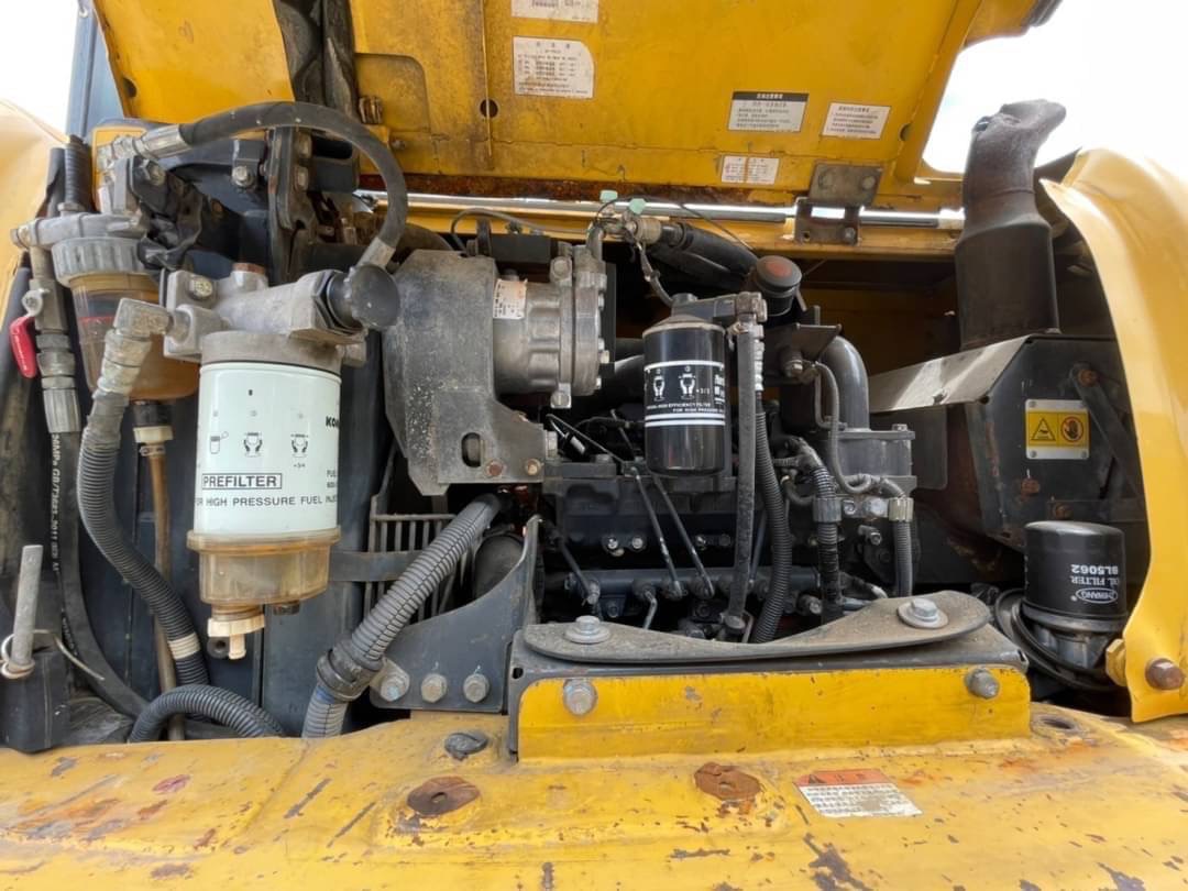 แบคโฮนำเข้ามา ยังไม่เคยใช้งานในไทย 635,000 บาท KOMATSU