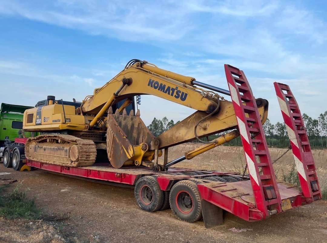 KOMATSU PC350-8 MO กล้องหลัง จอเหลือง ทำงาน 13,494 ชั่วโมง แท้ ๆ มือเดียวจาก ศูนย์