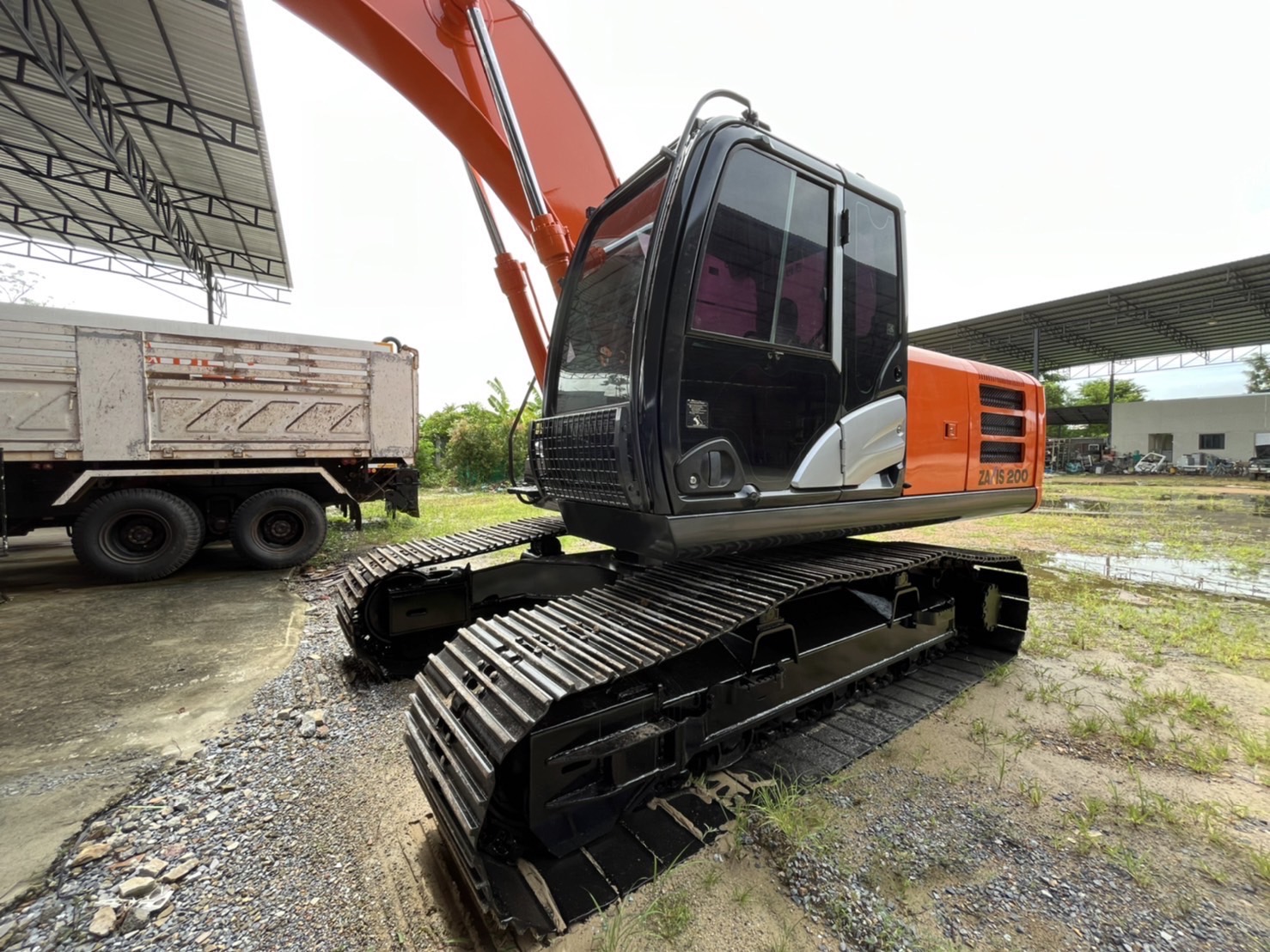 เดิม ๆ เจ้าของขับเอง 1,490,000 บาท HITACHI ZX200-5G