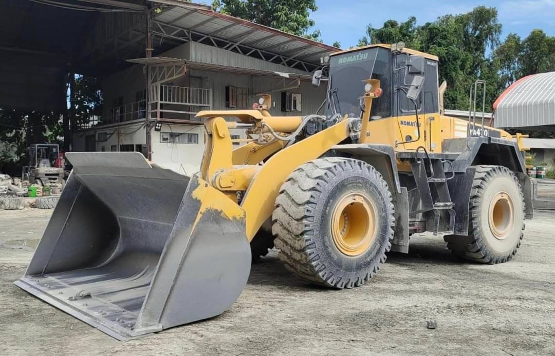 ของใหญ่ ๆ สวย ๆ เดิมๆ ดูแลดี ๆ มาฝาก 2,390,000 บาท KOMATSU ของใหญ่ ๆ สวย ๆ เดิมๆ ดูแลดี ๆ มาฝาก 2,390,000 บาท KOMATSU