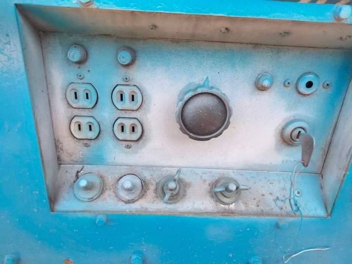 เครื่องเชื่อมสนาม