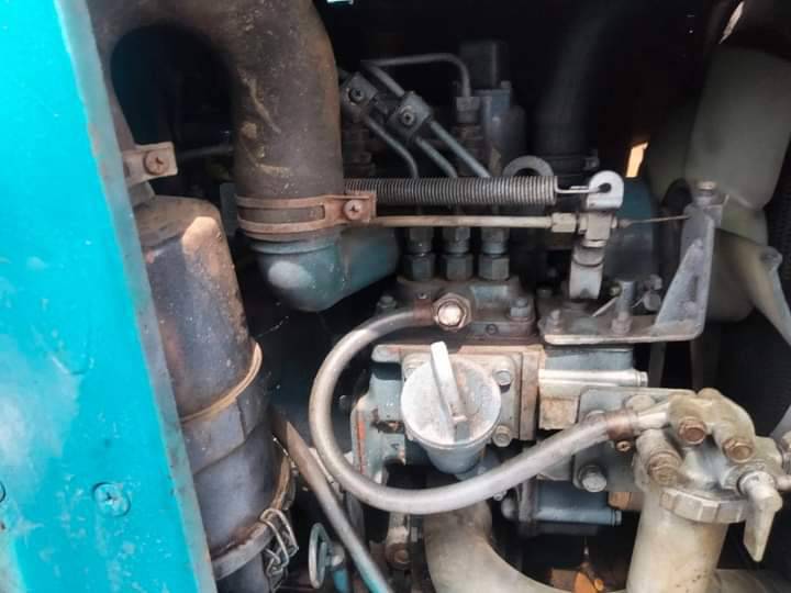 เครื่องเชื่อมสนาม