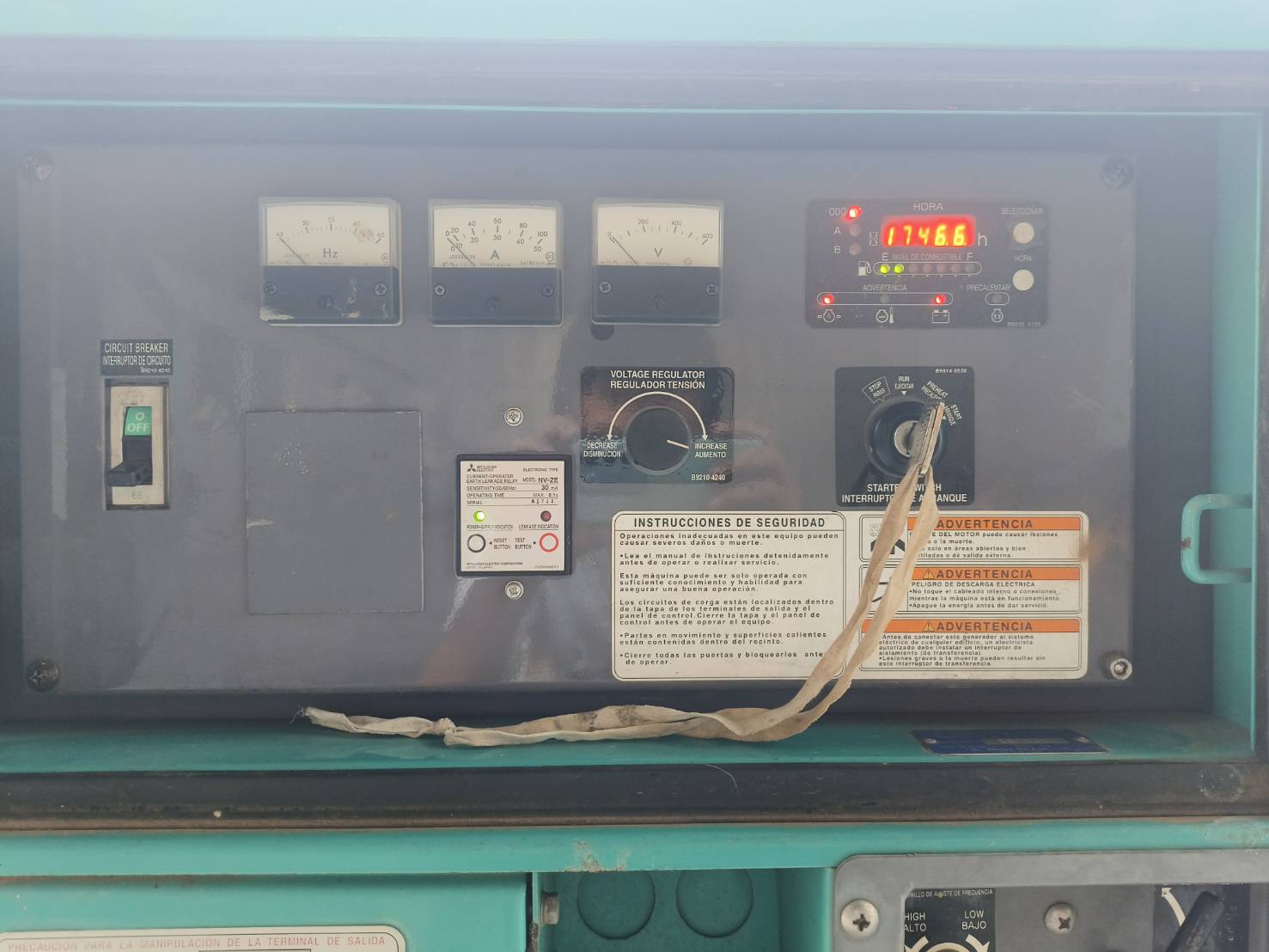 เครื่องปั่นไฟ 25kva DENYO DCA-25ESK ชั่วโมง: 1,746