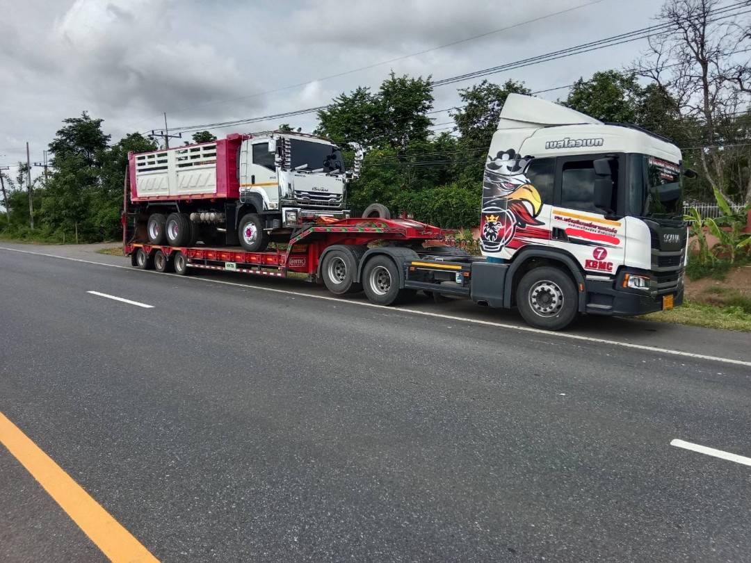 รับขนย้ายเครื่องจักร รถบรรทุก สินค้าทั่วไป ทั่วไทย