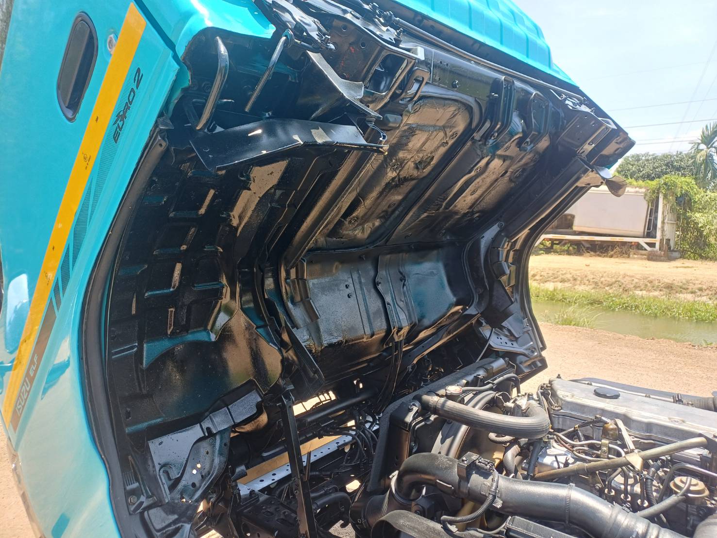 รถน้ำ ISUZU 6ล้อ NQR 175 เเรง ยูโร2 ปี50