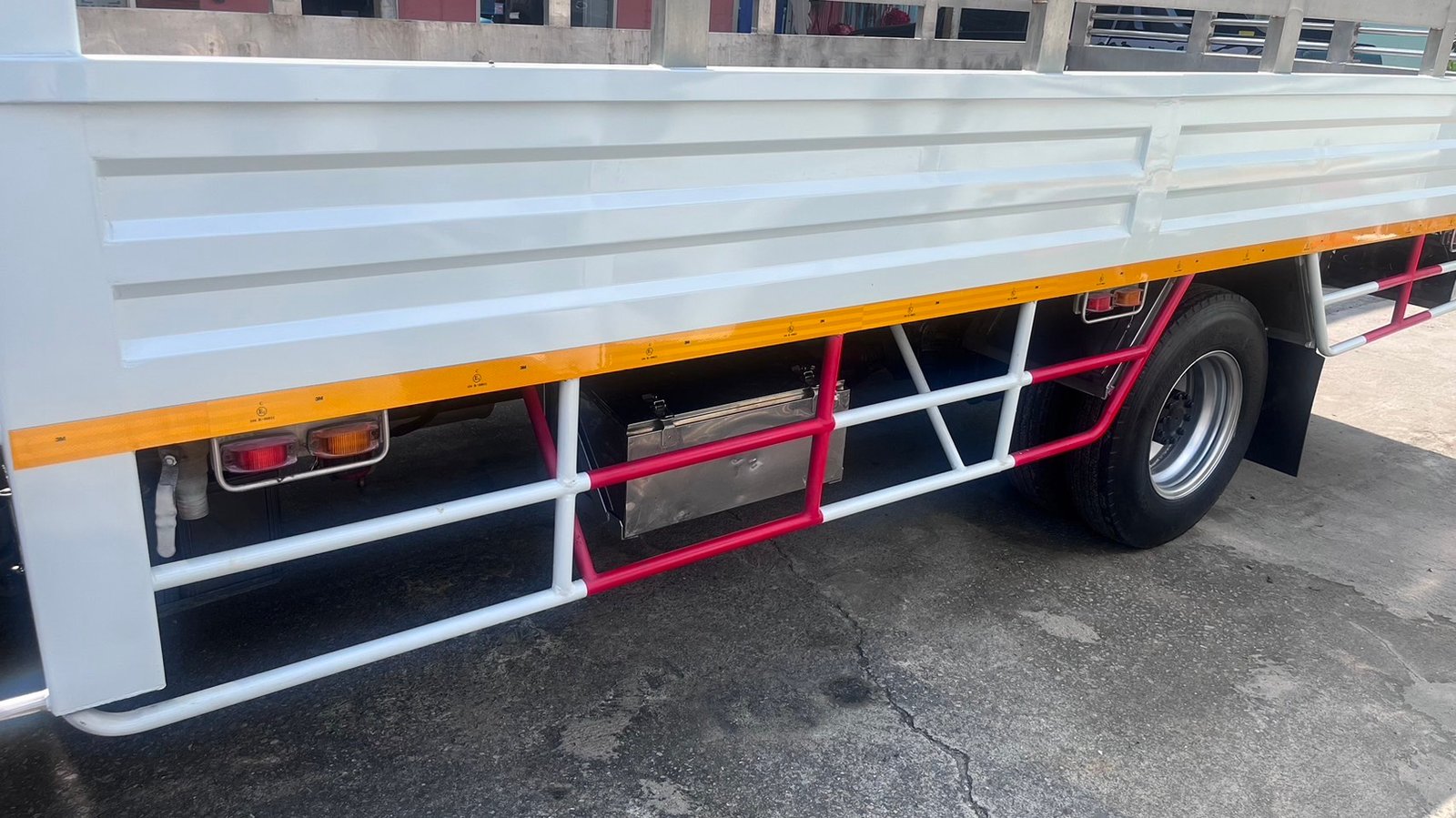 Hino XZU150แรง ปี57 กระบะเหล็กคอกสูง ยาว4.5เมตร รถสวยพร้อมใช้ เจ้าของขายเอง