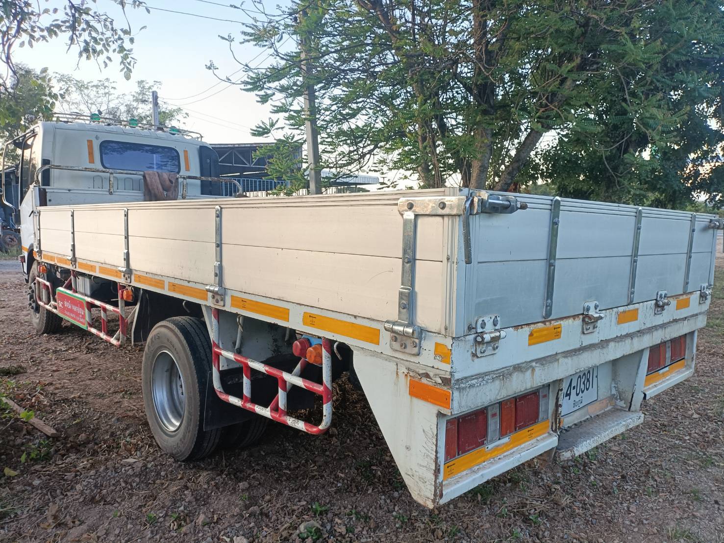 ISUZU NPR150 ปี53 กระบะเหล็ก