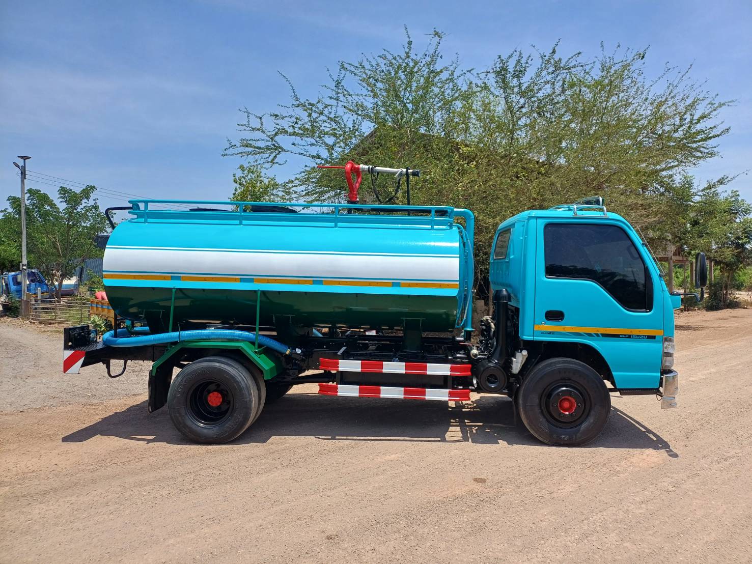 รถน้ำ ISUZU 6ล้อ NQR 175 เเรง ยูโร2 ปี50 รถน้ำ ISUZU 6ล้อ NQR 175 เเรง ยูโร2 ปี50