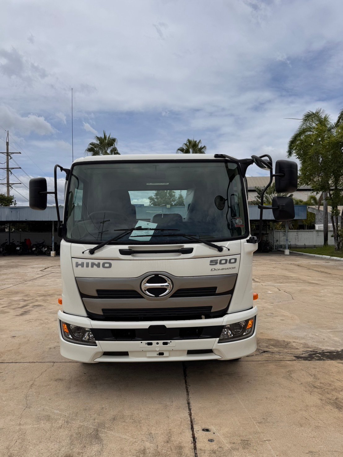 ขายเฉพาะหัวห้างป้ายเเดงราคาถูก Hino fc9j