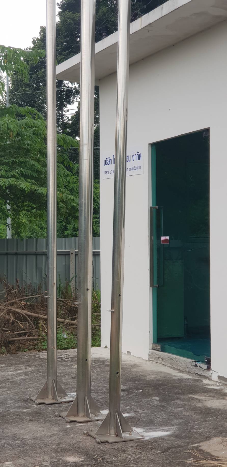 ขายเสาธงแสตนเลสชุด 3 ต้น