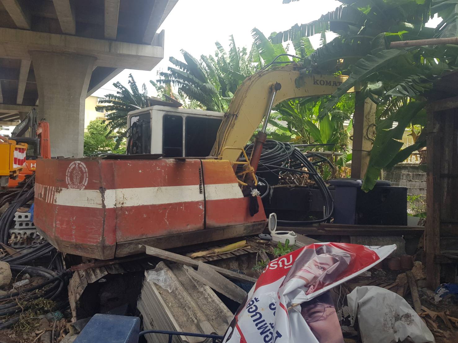 ขายรถขุดPC120-5รถหลวงประมูลมาพร้อมเล่่มทะเบียน