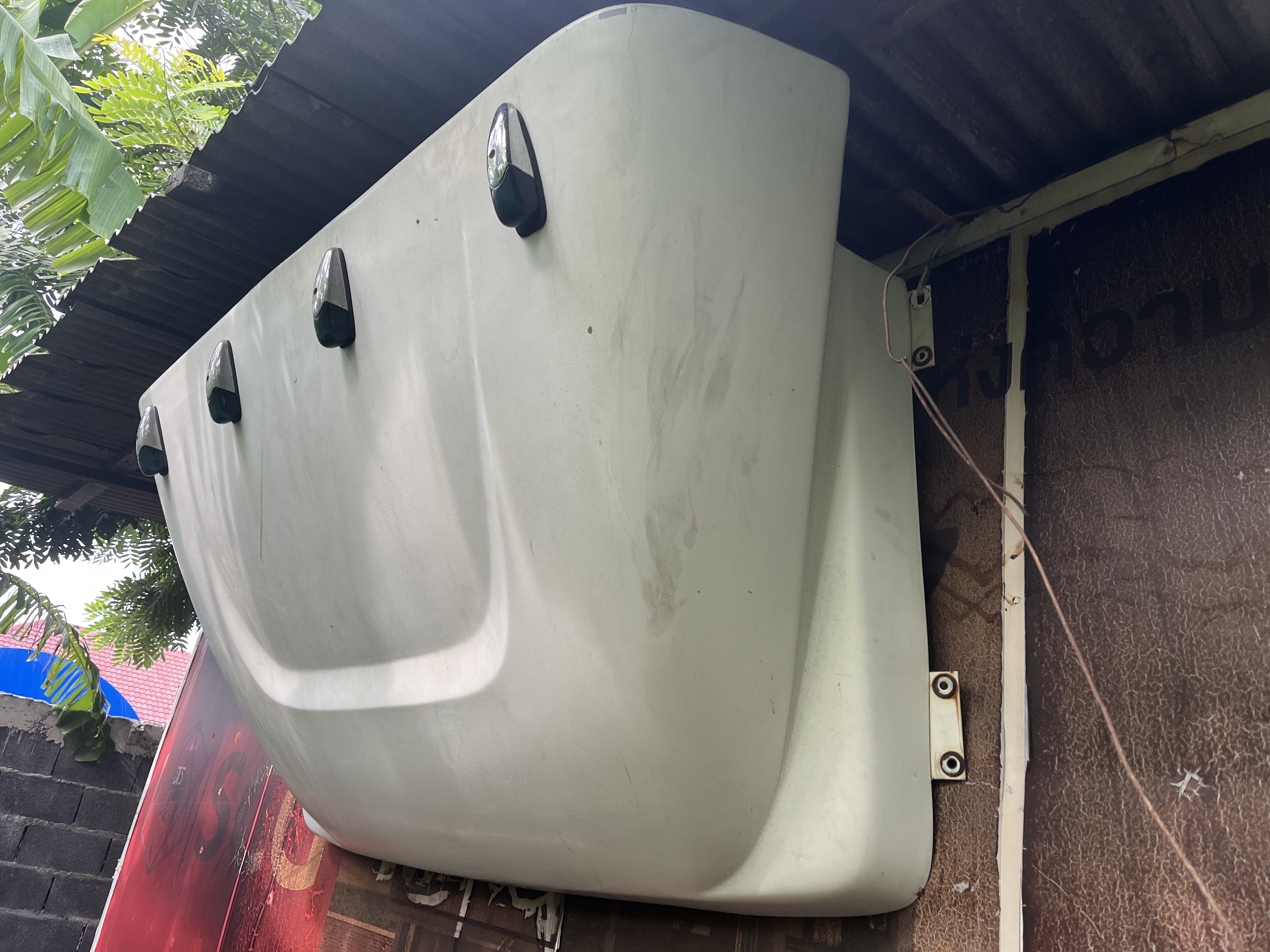 ขายหมวกลู่ลมไฟเบอร์ อันละ2,500บาท ใส่รถ6ล้อ NPR NQR ขายหมวกลู่ลมไฟเบอร์ อันละ2,500บาท ใส่รถ6ล้อ NPR NQR