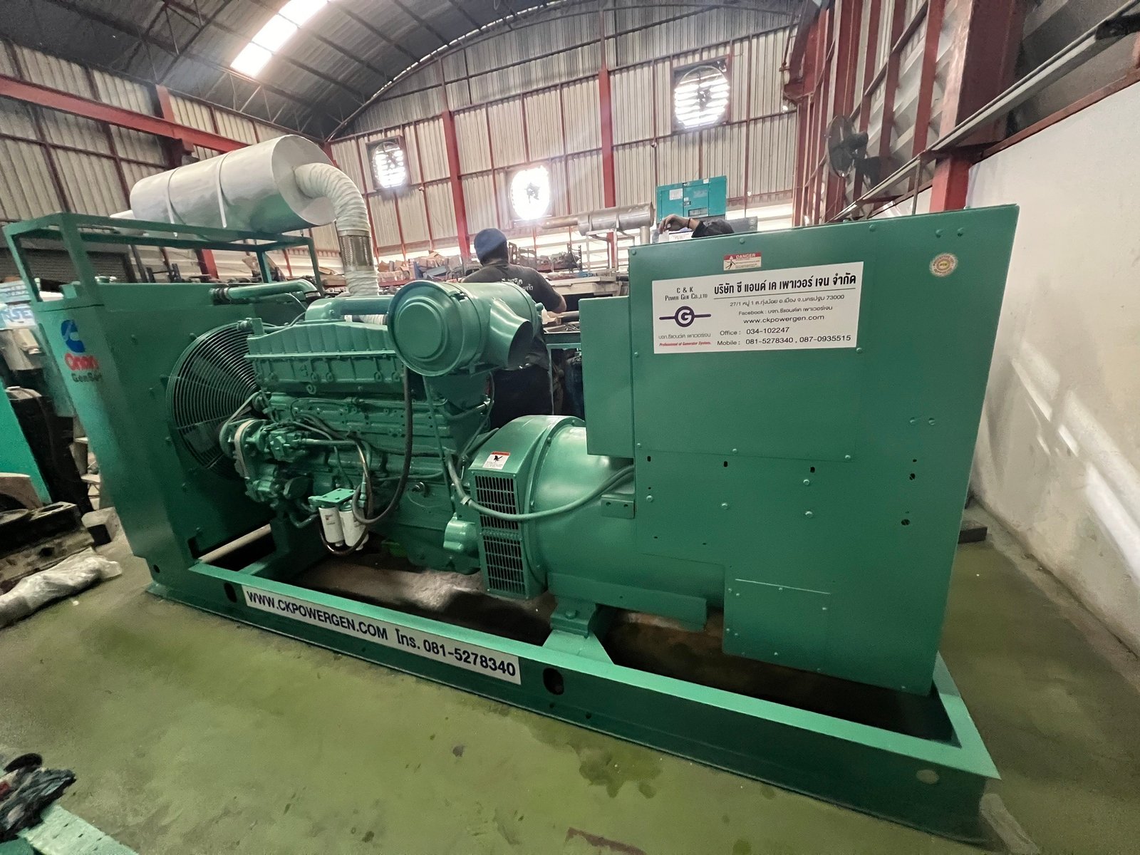เครื่องปั่นไฟมือสอง คัมมินส์ขนาด 388Kva เครื่องปั่นไฟมือสอง คัมมินส์ขนาด 388Kva
