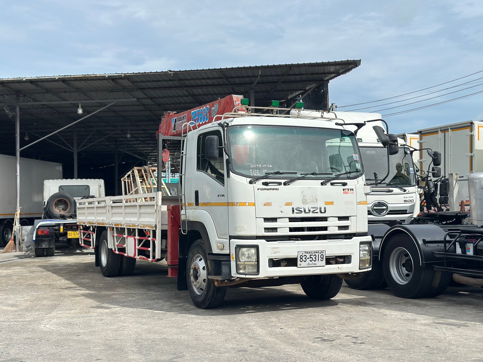 6ล้อ ติดเครน ISUZU FTR 240แรง ปี2554 ติดเครนTADANO 5ตัน 6ปลอก