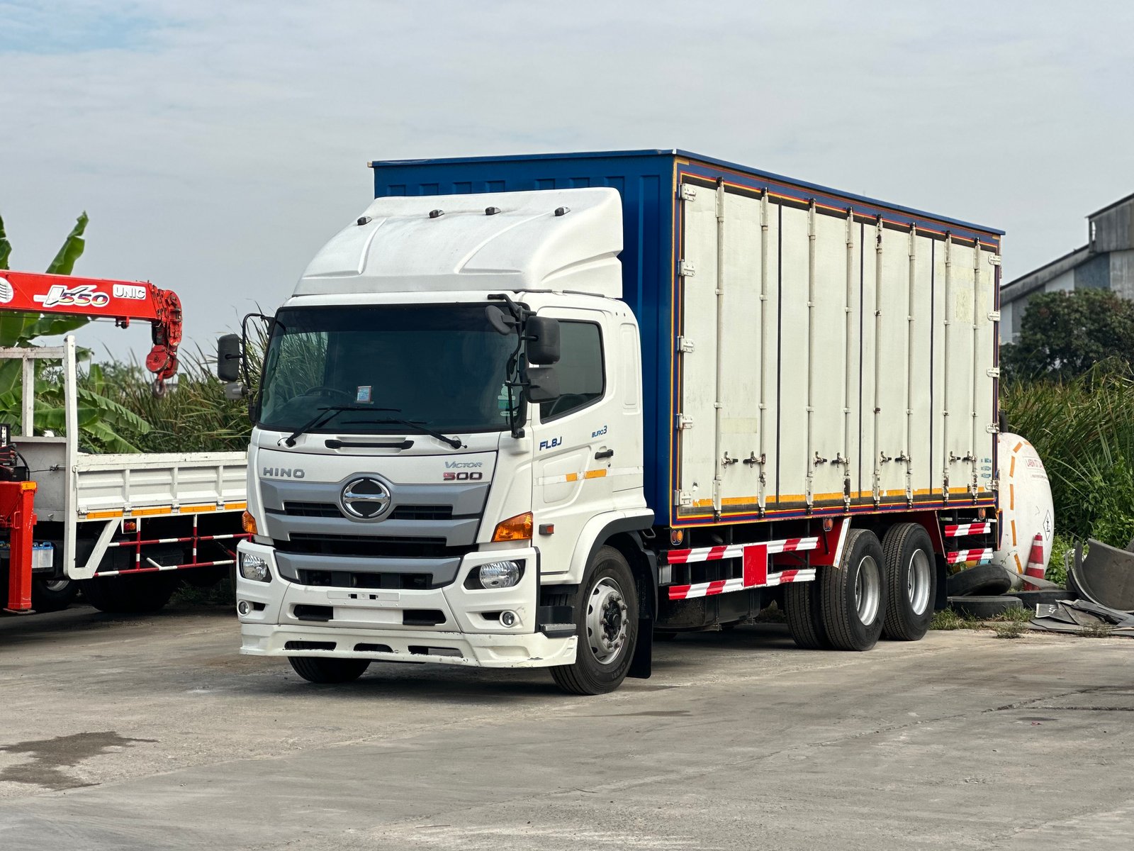 10ล้อHINO VICTOR 260 แรง ปี64 ตู้10บานพร้อมใช้งาน  ห้างแท้