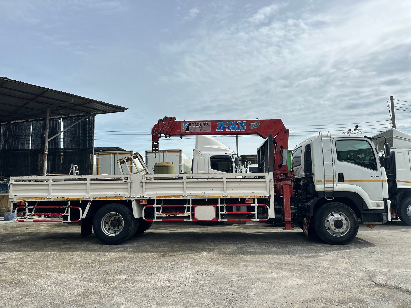 6ล้อ ติดเครน ISUZU FTR 240แรง ปี2554 ติดเครนTADANO 5ตัน 6ปลอก