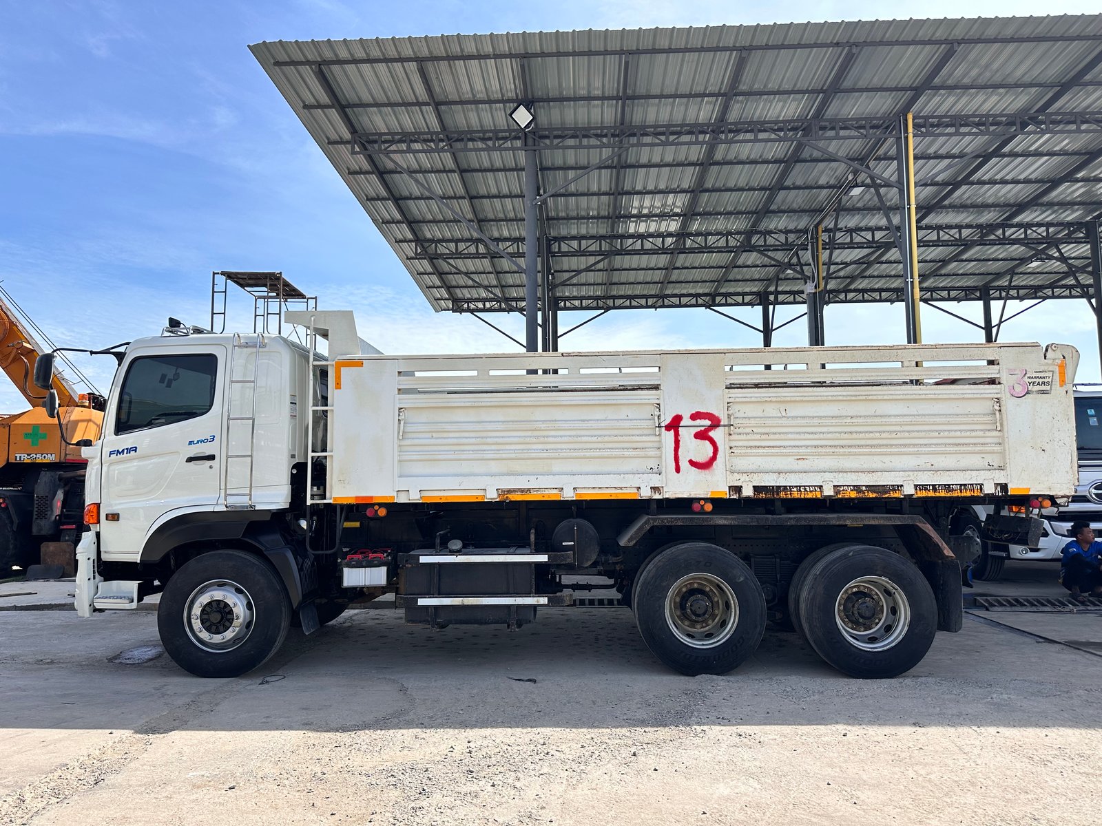รถดั้มพ์ HINO VICTOR 344แรงปี2565รถพร้อมใช้งาน รถดั้มพ์ HINO VICTOR 344แรงปี2565รถพร้อมใช้งาน