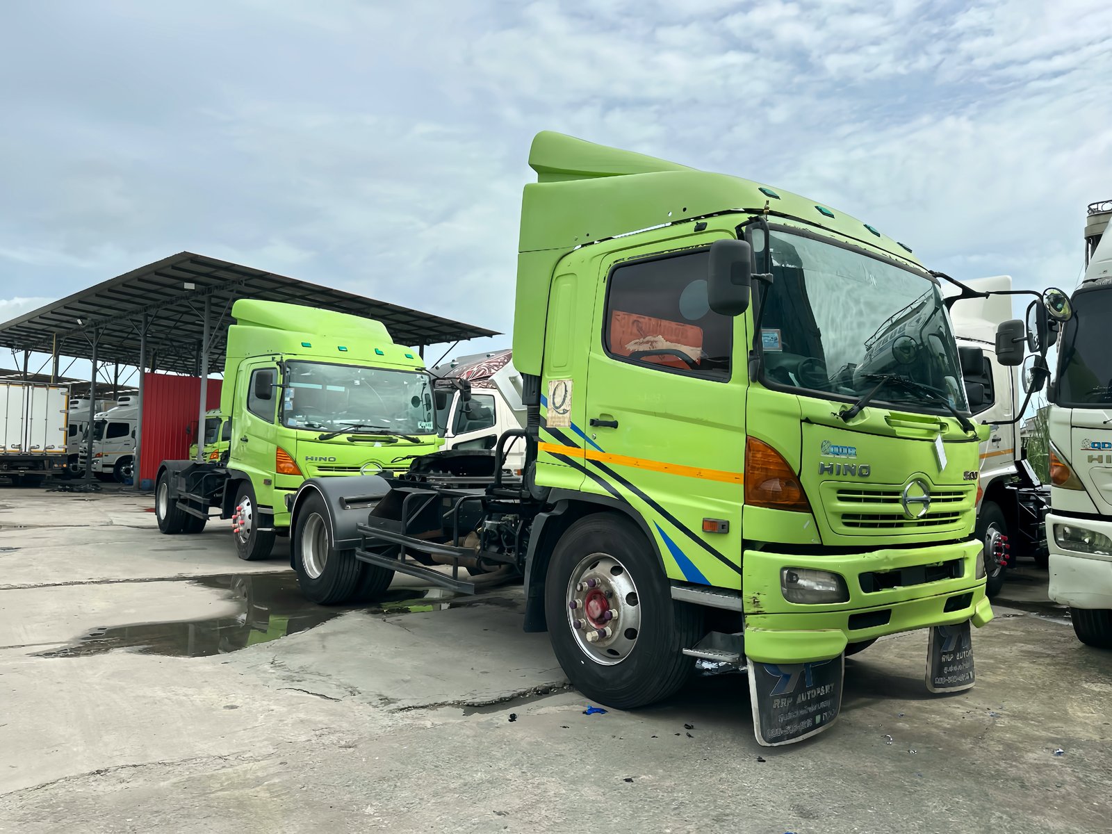 หัวลาก6ล้อ HINO FG 212แรง ปี2555 รถพร้อมใช้เอกสารพร้อมโอน หัวลาก6ล้อ HINO FG 212แรง ปี2555 รถพร้อมใช้เอกสารพร้อมโอน