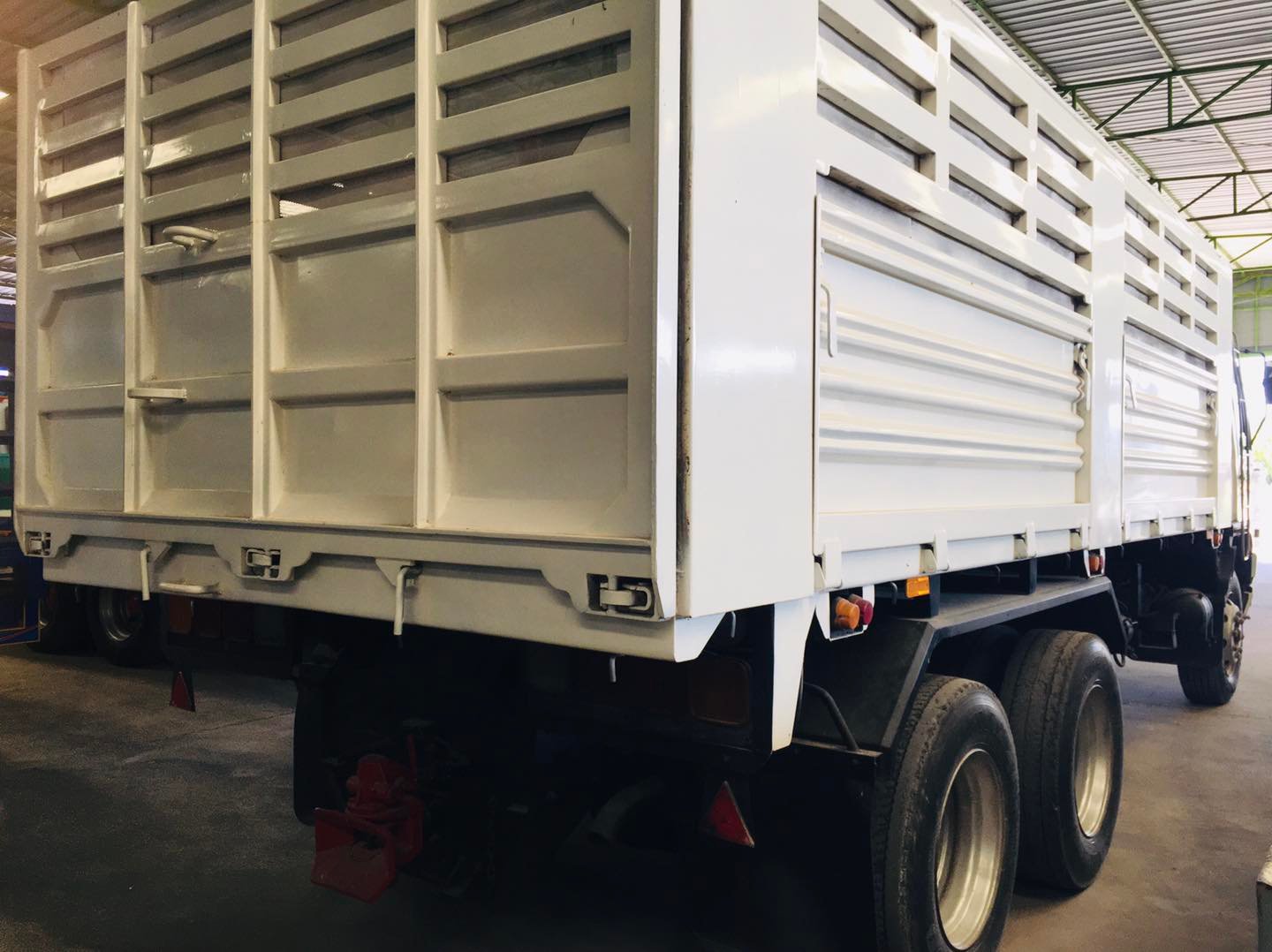 ขายรถดั้ม2เพลา HINO FM3M 240แรง ราคา690,000 ขายรถดั้ม2เพลา HINO FM3M 240แรง ราคา690,000
