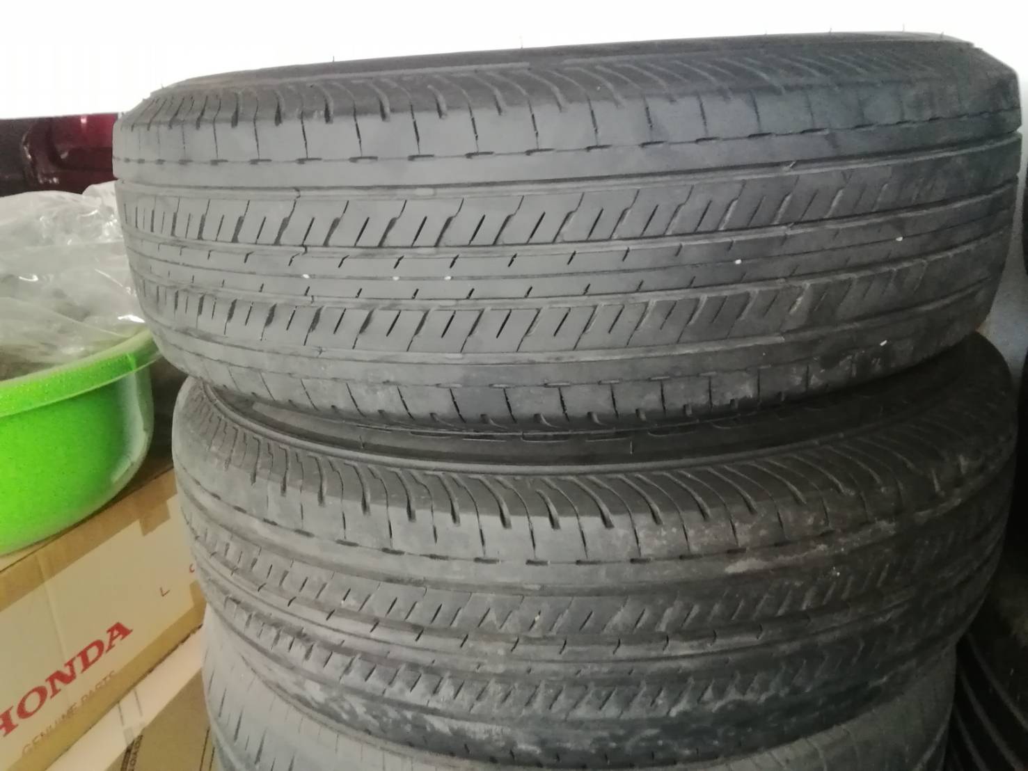ขายยาง Bridgestone Duravis R611  205-70-15  ปี 2021  ยกชุด 4,000 บาท