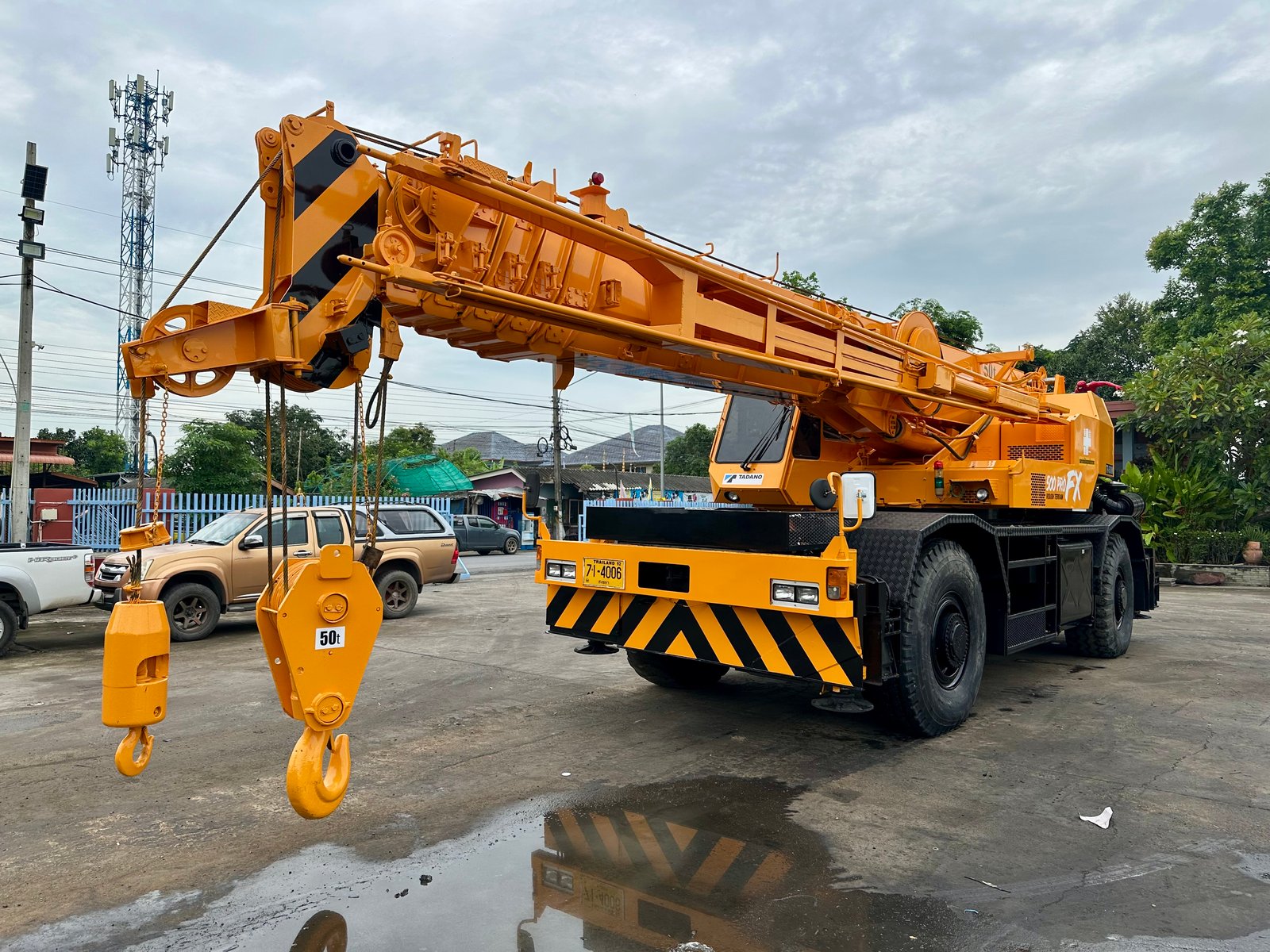 ขายรถเครนTR500M1 ระบยเซฟตี้100 เเอร์ครับ
