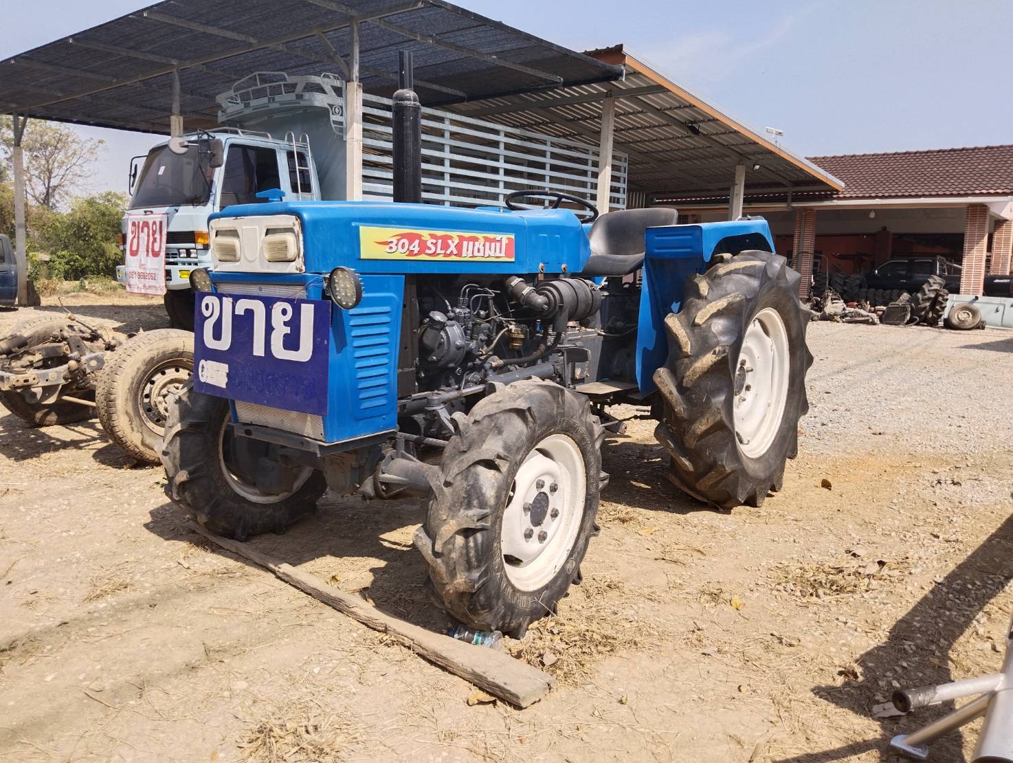 รถไถขนาดกลาง2เพลา แชมป์30แรง รถไถขนาดกลาง2เพลา แชมป์30แรง