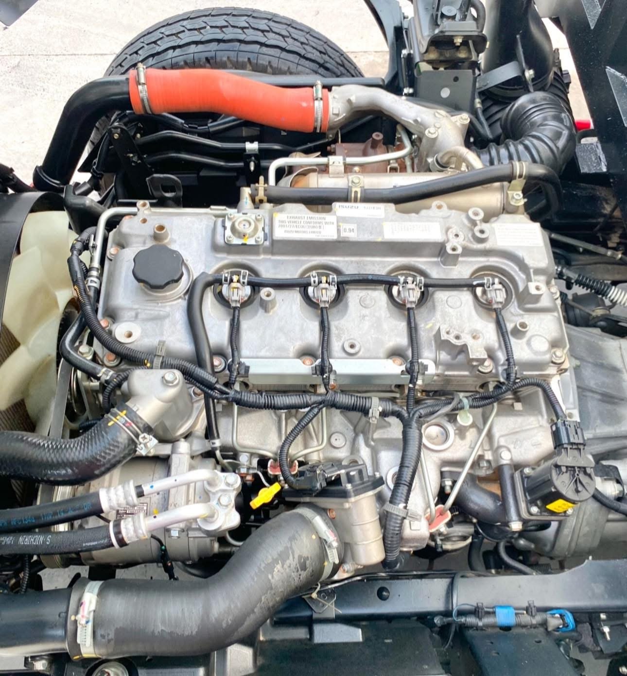 รถ ISUZU NLR 130 แรง ปี 2563  (รถห้างแท้ ) (4 ล้อไม่ติดเวลา) รุ่นใหม่  ไมล์น้อย รถสวย มือเดียว #ตู้แห้ง #ยาว3.30 ม. กว้าง 1.80 ม.