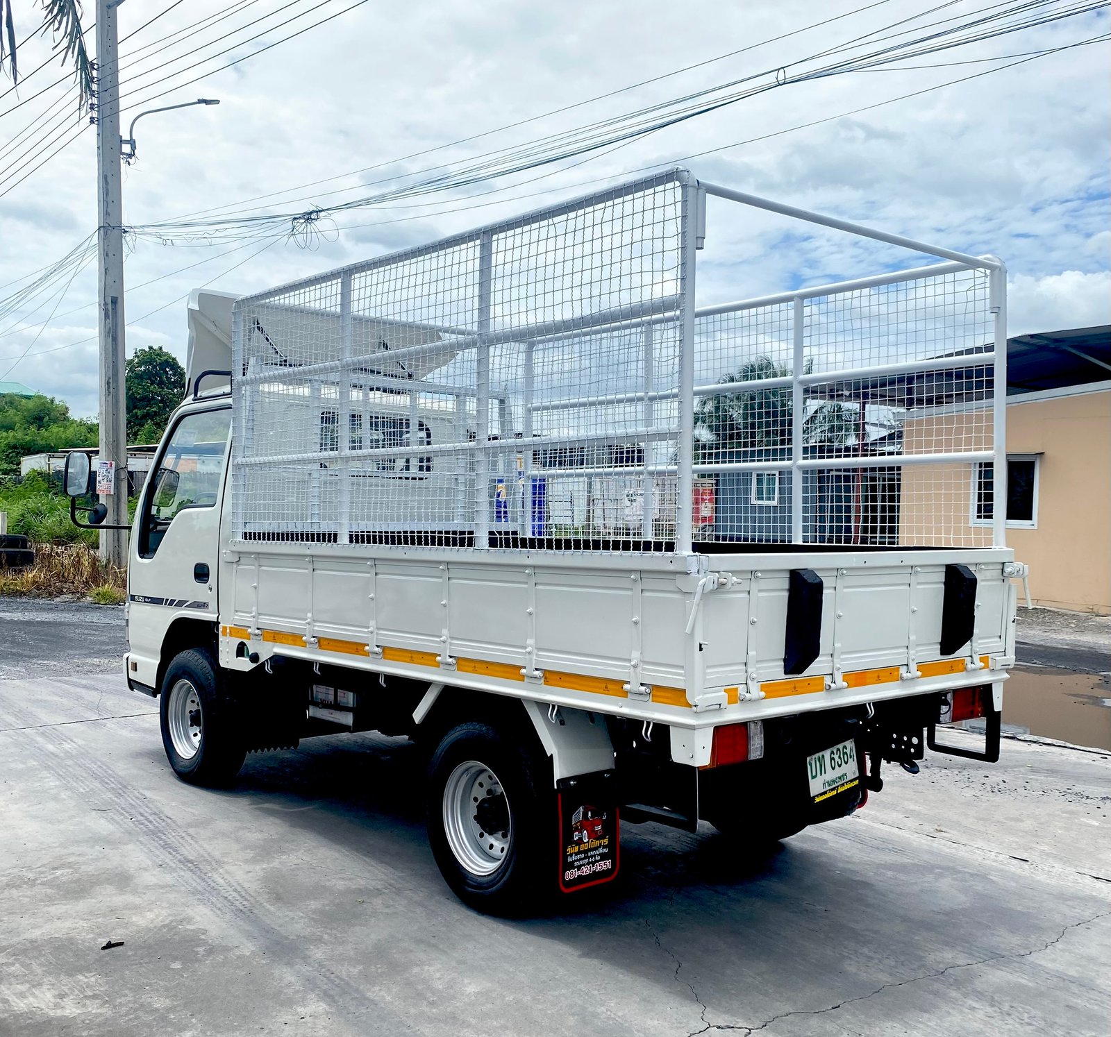 รถ ISUZU NKR 100 แรง เทอร์โบ รถห้างแท้ (4 ล้อไม่ติดเวลา) ปี 2550 แหนบหน้า เพลาลอย พวงมาลัยพาวเวอร์ รถ ISUZU NKR 100 แรง เทอร์โบ รถห้างแท้ (4 ล้อไม่ติดเวลา) ปี 2550 แหนบหน้า เพลาลอย พวงมาลัยพาวเวอร์