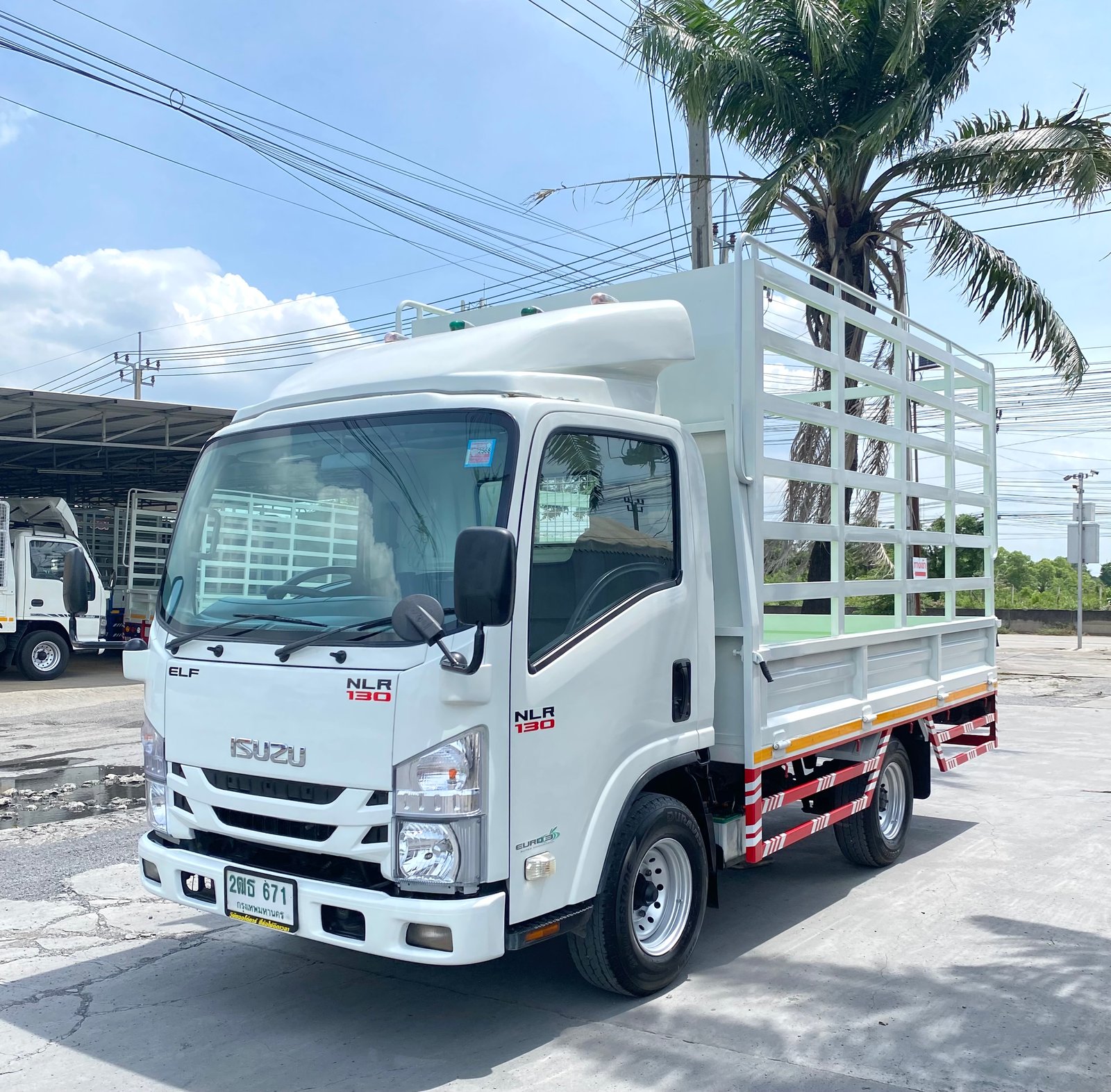 รถ ISUZU NLR 130 แรง ปี 2561 (รถห้างแท้ ) (4 ล้อไม่ติดเวลา) #รุ่นใหม่ #ไมล์ 90,311 รถสวย มือเดียว
