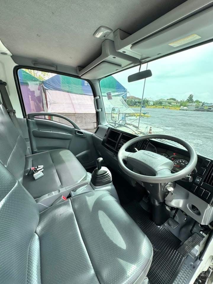 รถ ISUZU NLR 130 แรง ปี 2563  (รถห้างแท้ ) (4 ล้อไม่ติดเวลา) รุ่นใหม่  ไมล์น้อย รถสวย มือเดียว #ตู้แห้ง #ยาว3.30 ม. กว้าง 1.80 ม.
