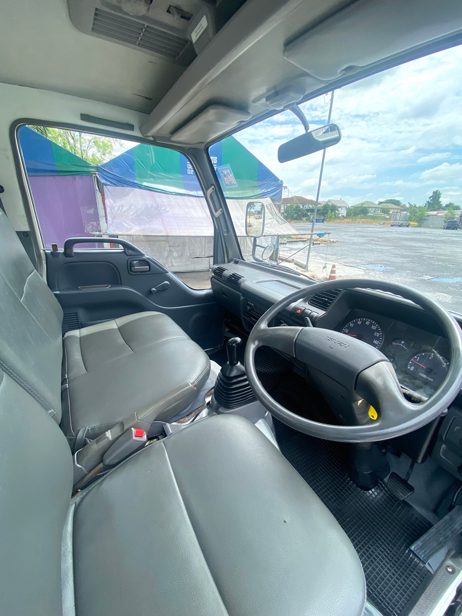 รถ ISUZU NKR 100 แรง เทอร์โบ รถห้างแท้ (4 ล้อไม่ติดเวลา) ปี 2550 แหนบหน้า เพลาลอย พวงมาลัยพาวเวอร์
