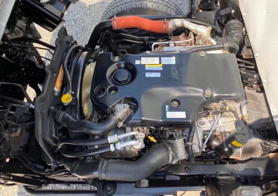ขายรถ ISUZU NLR 130 แรง ปี 2559 รถห้างแท้ 4 ล้อไม่ติดเวลา ท้ายลิฟต์ กะบะเปิดรอบด้าน