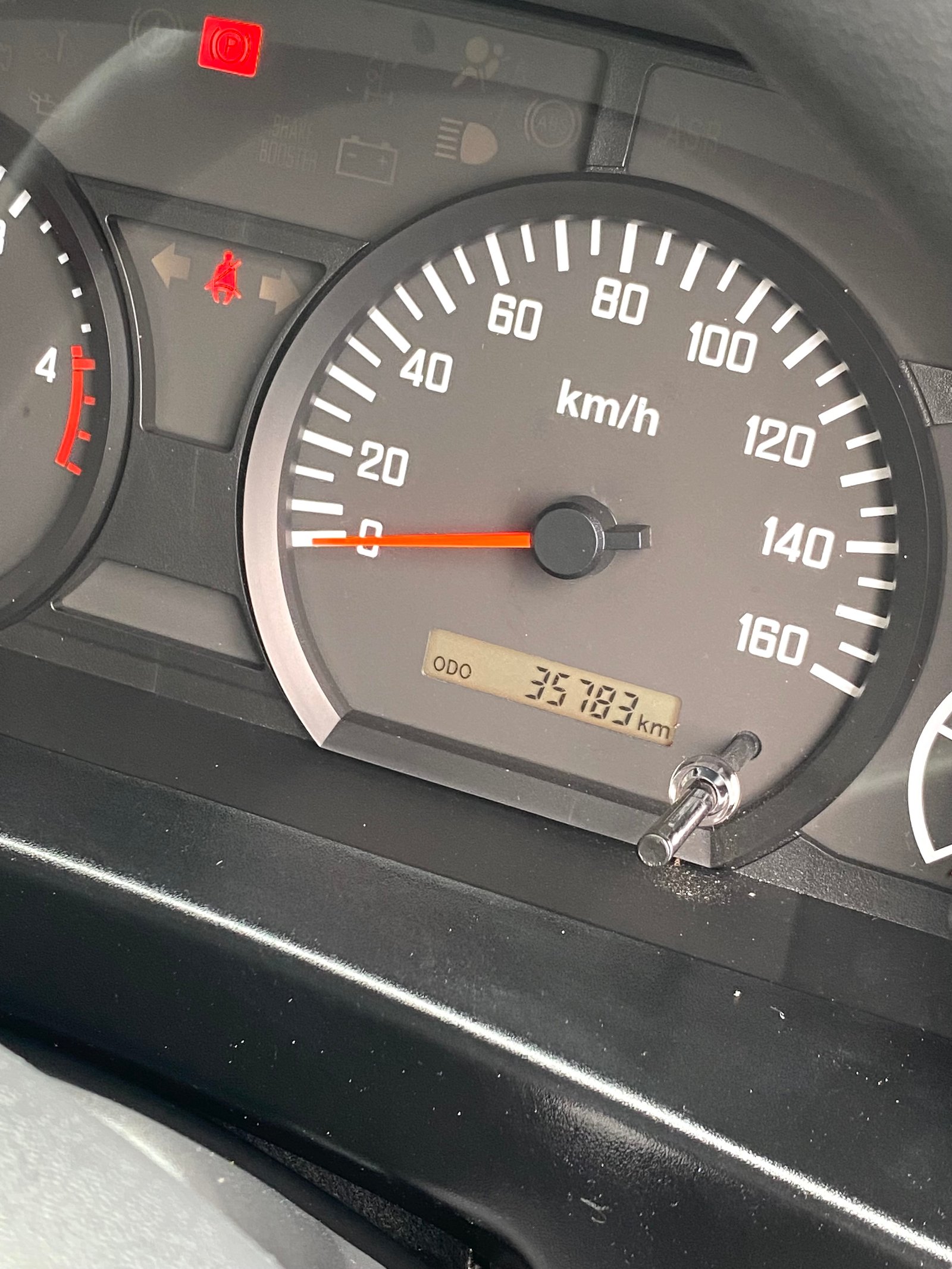 รถ ISUZU NLR 130 แรง ปี 2565 (รถห้างแท้ ) #35,783 มือเดียว สวยมาก #ตู้แห้ง #ยาว3.25 ม. #กว้าง1.90ม.