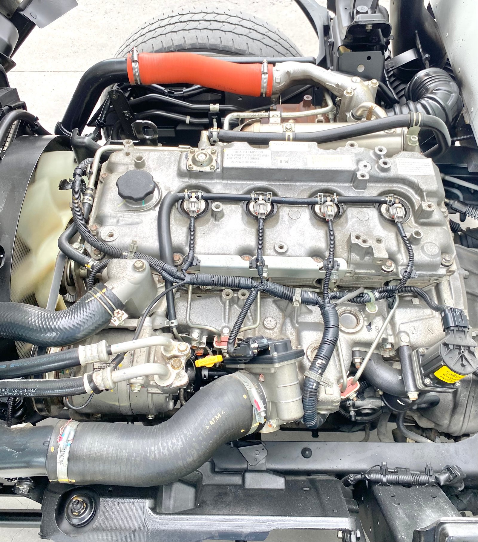 รถ ISUZU NLR 130 แรง ปี 2565 (รถห้างแท้ ) #35,783 มือเดียว สวยมาก #ตู้แห้ง #ยาว3.25 ม. #กว้าง1.90ม.