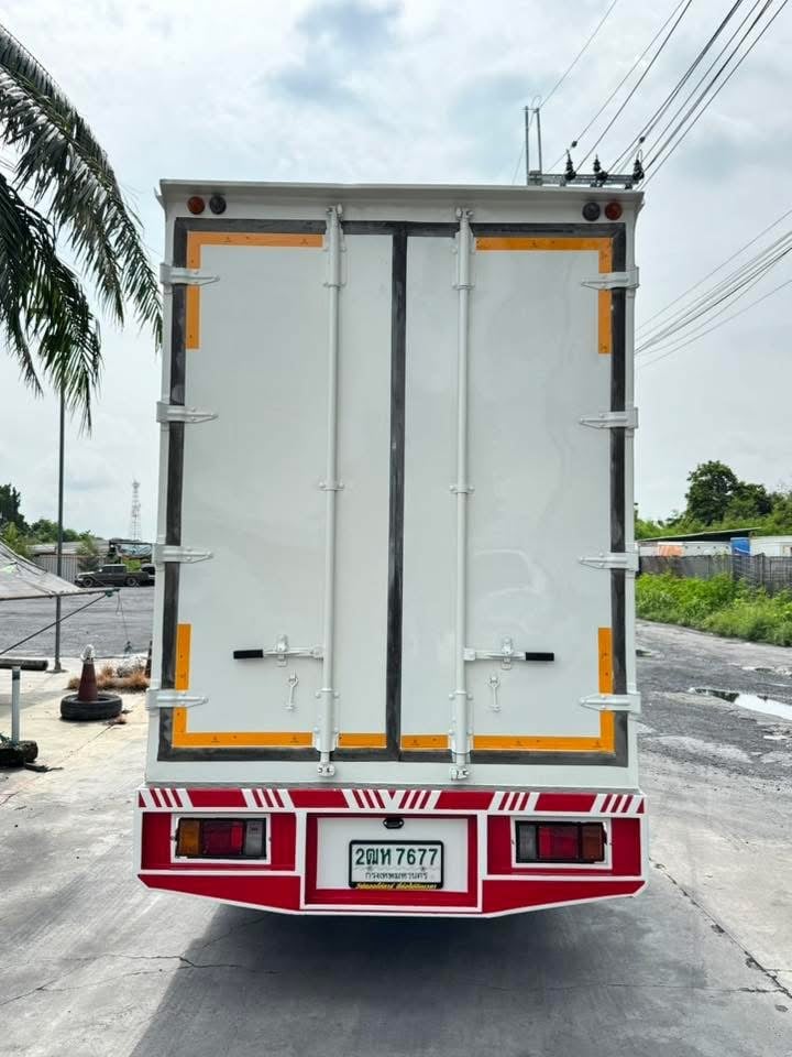 รถ ISUZU NLR 130 แรง ปี 2563  (รถห้างแท้ ) (4 ล้อไม่ติดเวลา) รุ่นใหม่  ไมล์น้อย รถสวย มือเดียว #ตู้แห้ง #ยาว3.30 ม. กว้าง 1.80 ม.
