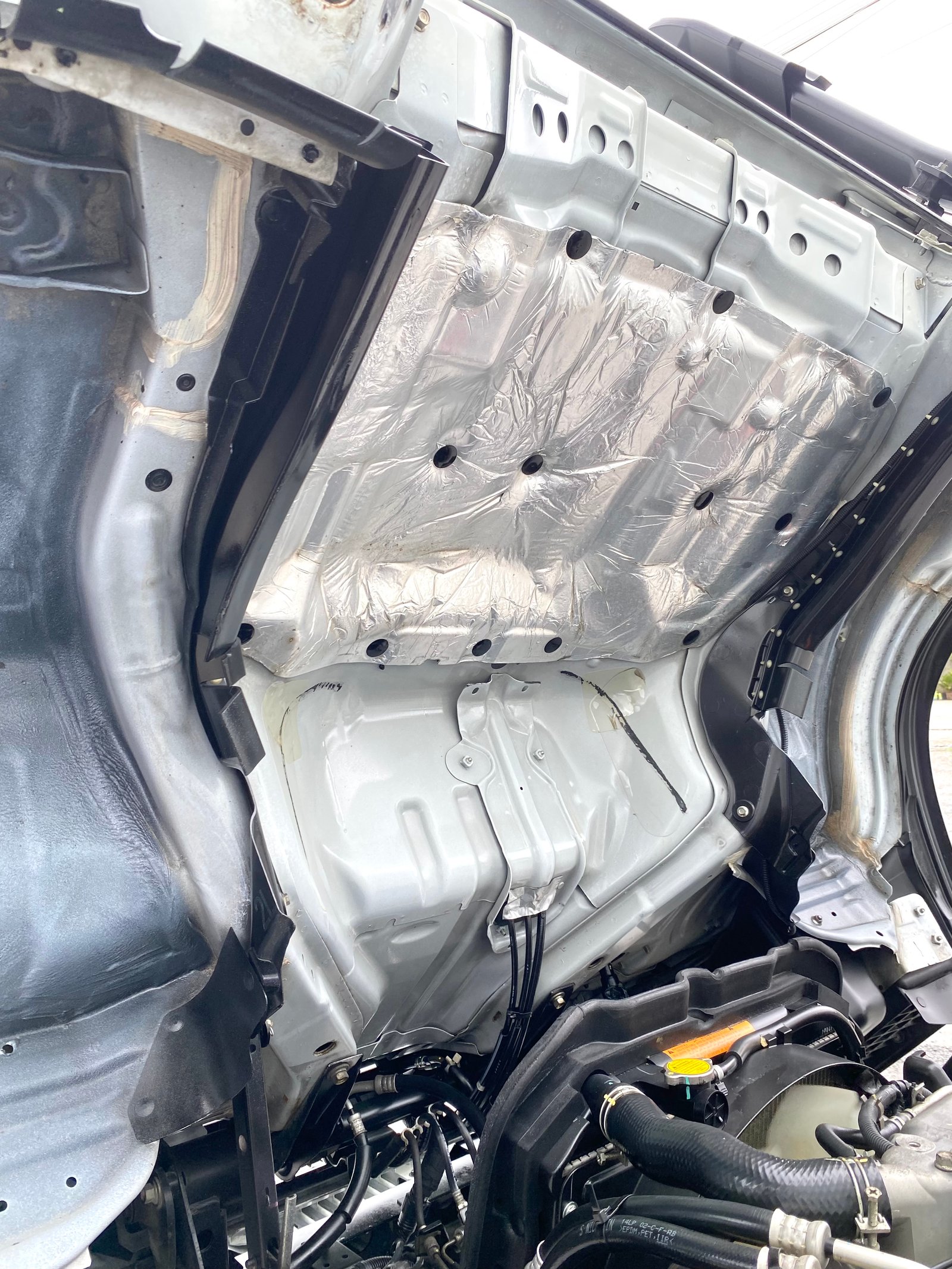 รถ ISUZU NLR 130 แรง ปี 2565 (รถห้างแท้ ) #35,783 มือเดียว สวยมาก #ตู้แห้ง #ยาว3.25 ม. #กว้าง1.90ม.