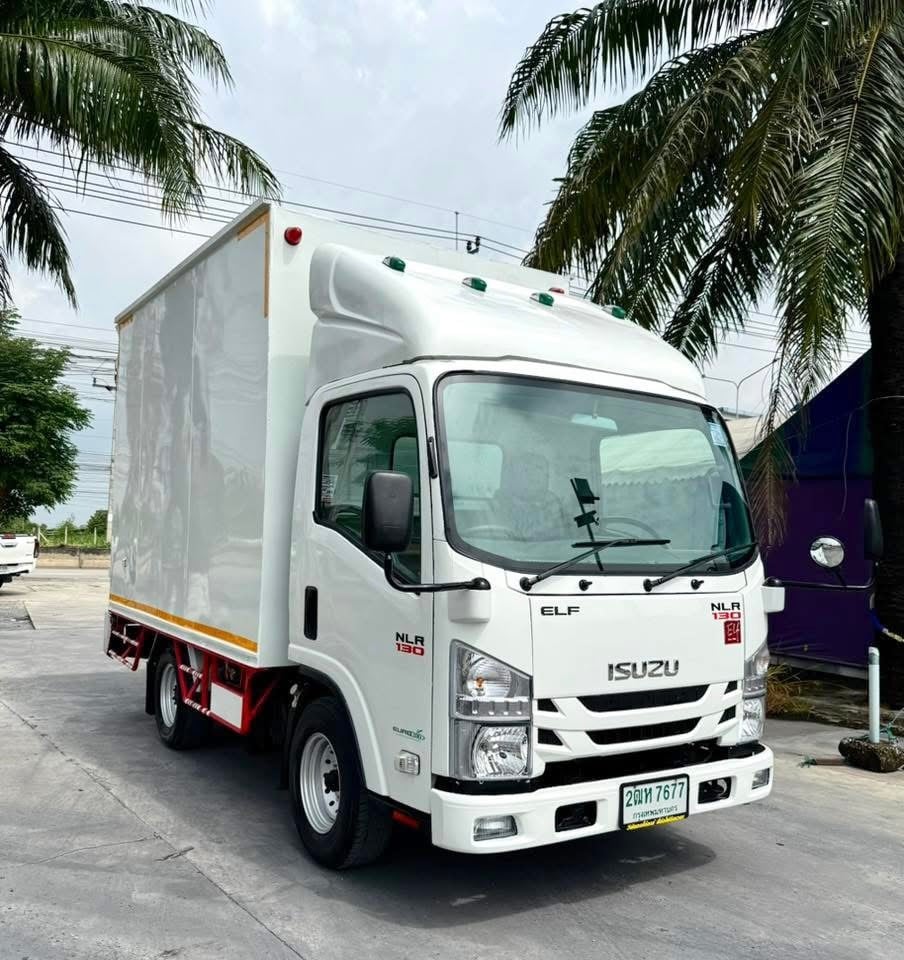 รถ ISUZU NLR 130 แรง ปี 2563  (รถห้างแท้ ) (4 ล้อไม่ติดเวลา) รุ่นใหม่  ไมล์น้อย รถสวย มือเดียว #ตู้แห้ง #ยาว3.30 ม. กว้าง 1.80 ม.