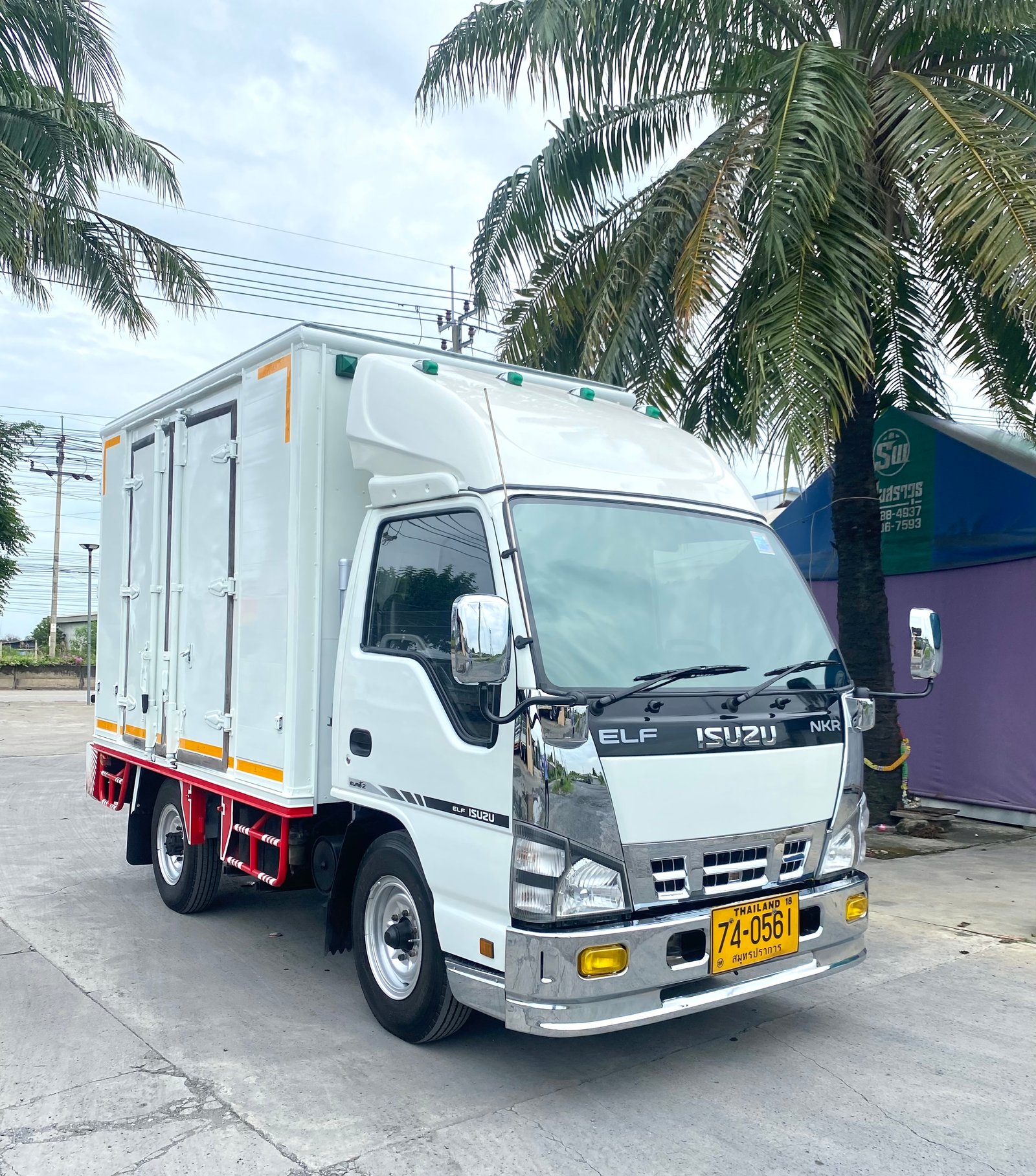 รถ ISUZU NKR 100 แรง เทอร์โบ รถห้างแท้ (4 ล้อไม่ติดเวลา) แหนบหน้า เพลาลอย ตู้แห้ง 6 บาน รถ ISUZU NKR 100 แรง เทอร์โบ รถห้างแท้ (4 ล้อไม่ติดเวลา) แหนบหน้า เพลาลอย ตู้แห้ง 6 บาน