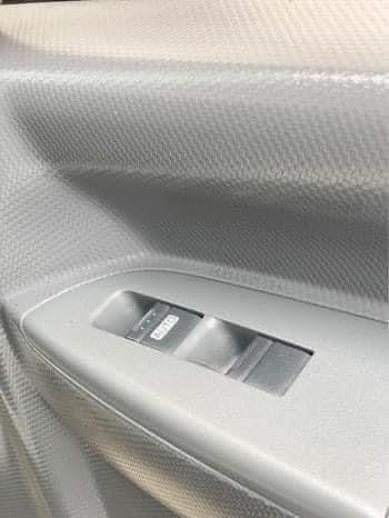 รถ ISUZU NLR 130 แรง ปี 2561 (รถห้างแท้ ) (4 ล้อไม่ติดเวลา) ตู้แห้งเปิด 3 บาน ยาว 3.30 ม. รุ่นใหม่ ไมล์น้อย รถสวย มือเดียว