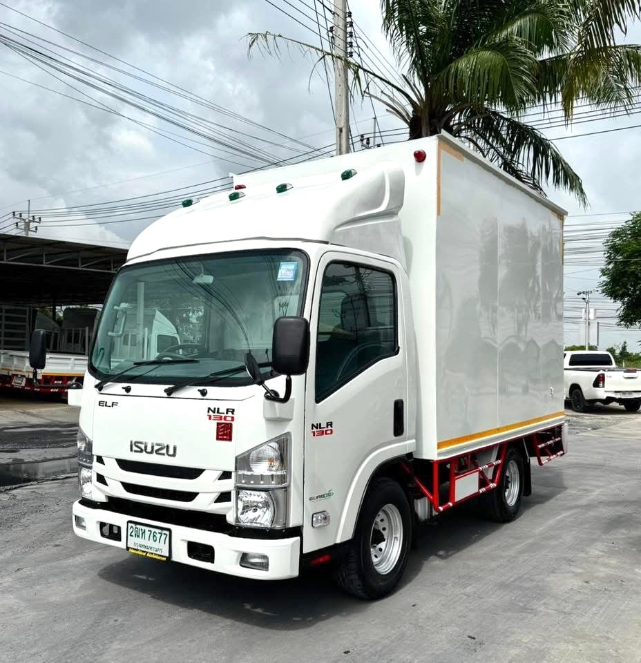 รถ ISUZU NLR 130 แรง ปี 2563  (รถห้างแท้ ) (4 ล้อไม่ติดเวลา) รุ่นใหม่  ไมล์น้อย รถสวย มือเดียว #ตู้แห้ง #ยาว3.30 ม. กว้าง 1.80 ม.