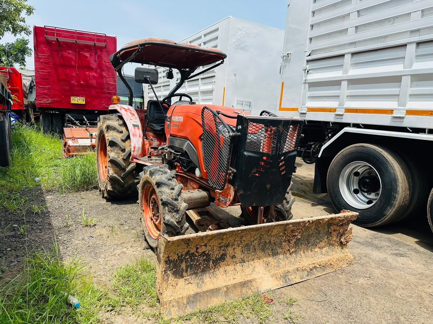 รถไถ รุ่น.L5018DT เครื่อง V2403 (50 แรง) อุปกรณ์ครบ รถไถ รุ่น.L5018DT เครื่อง V2403 (50 แรง) อุปกรณ์ครบ