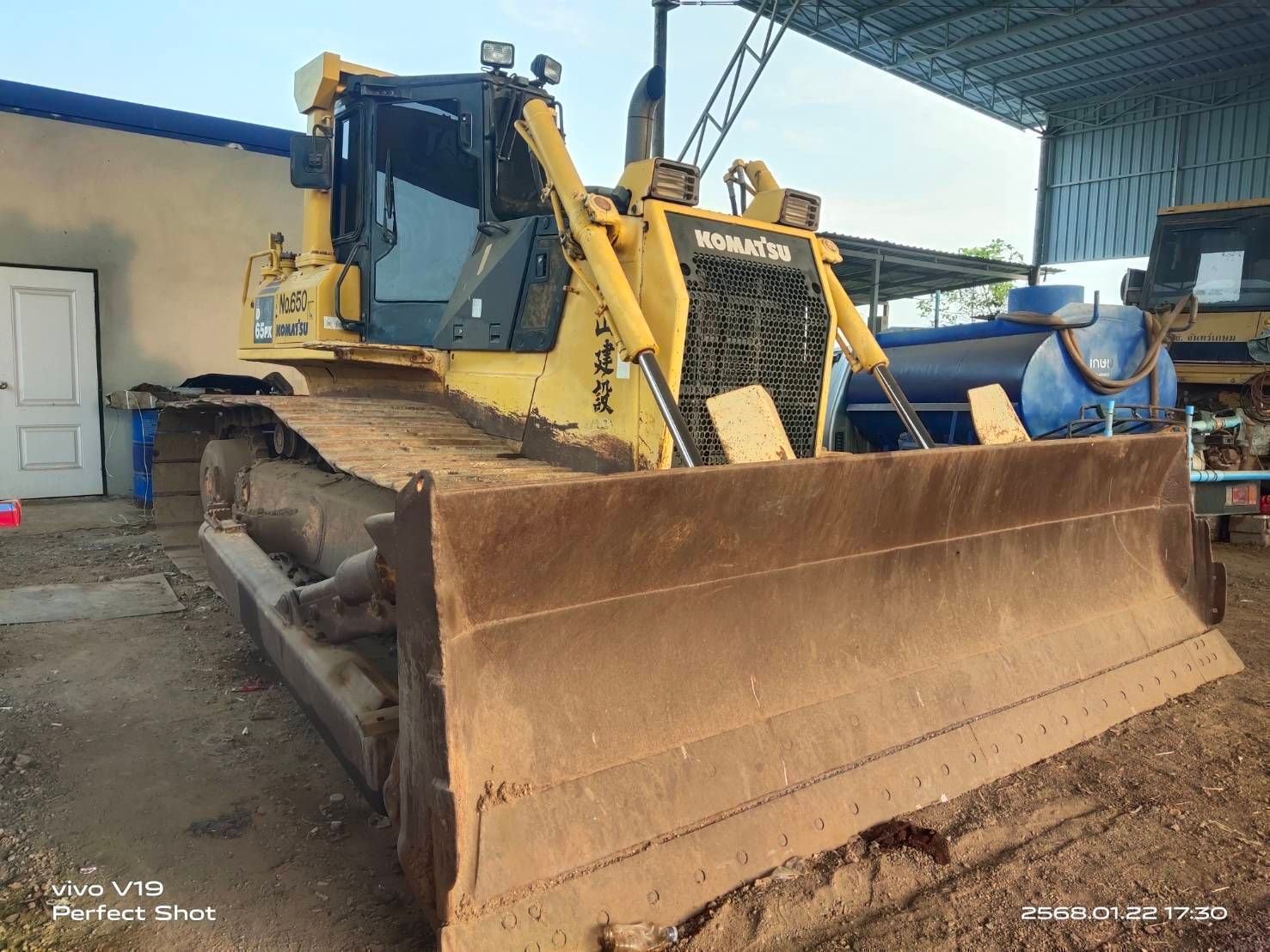 แทรกเตอร์ KOMATSU D65 เบออินเตอร์ ตัวท๊อป เก่านอก รถ 2 ปีก่วา แทรกเตอร์ KOMATSU D65 เบออินเตอร์ ตัวท๊อป เก่านอก รถ 2 ปีก่วา