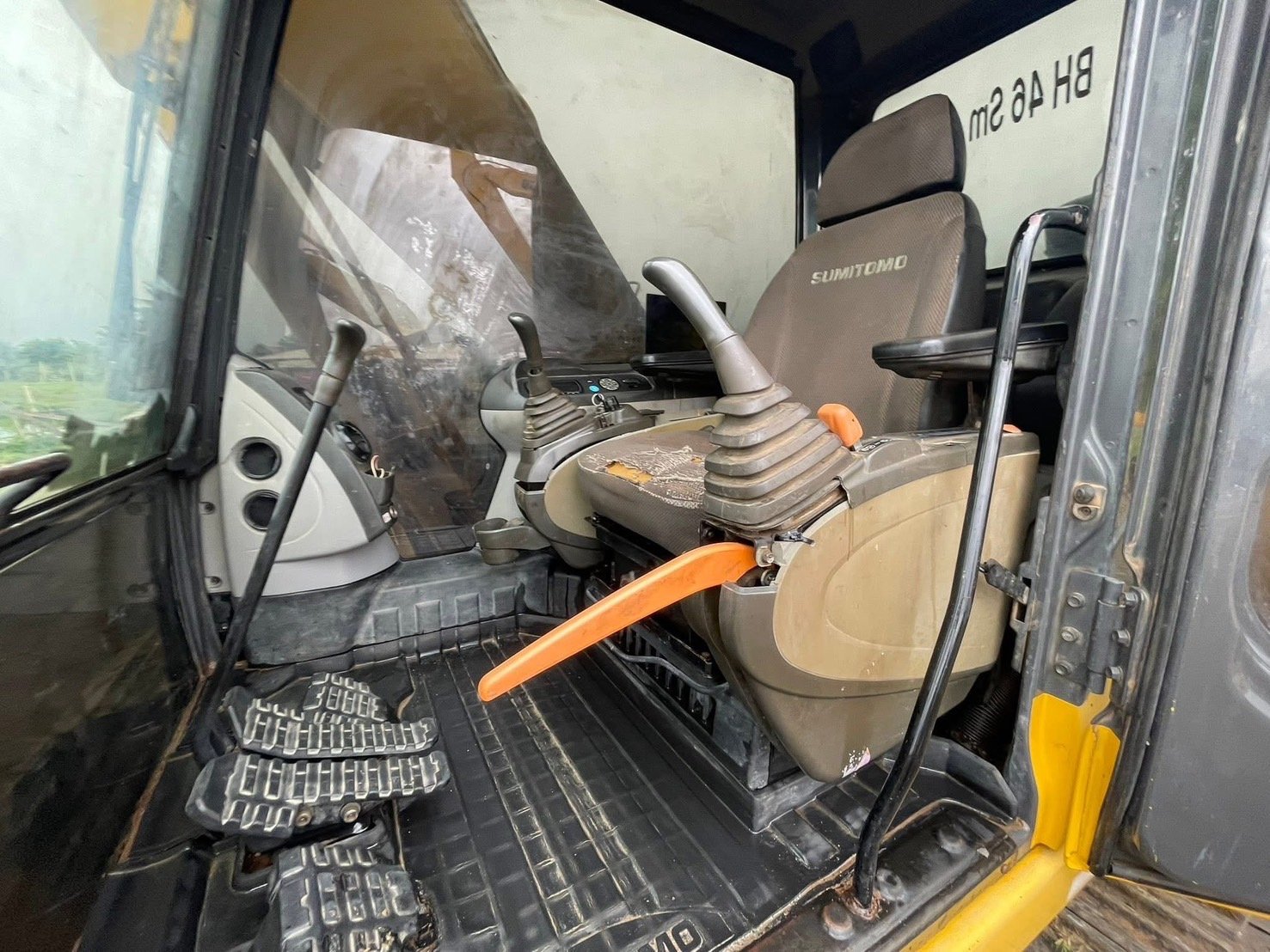 SH210F-5 ไฟฟ้าครบ ระบบดี เครื่อง-ปั๊มแห้ง SH210F-5 ไฟฟ้าครบ ระบบดี เครื่อง-ปั๊มแห้ง