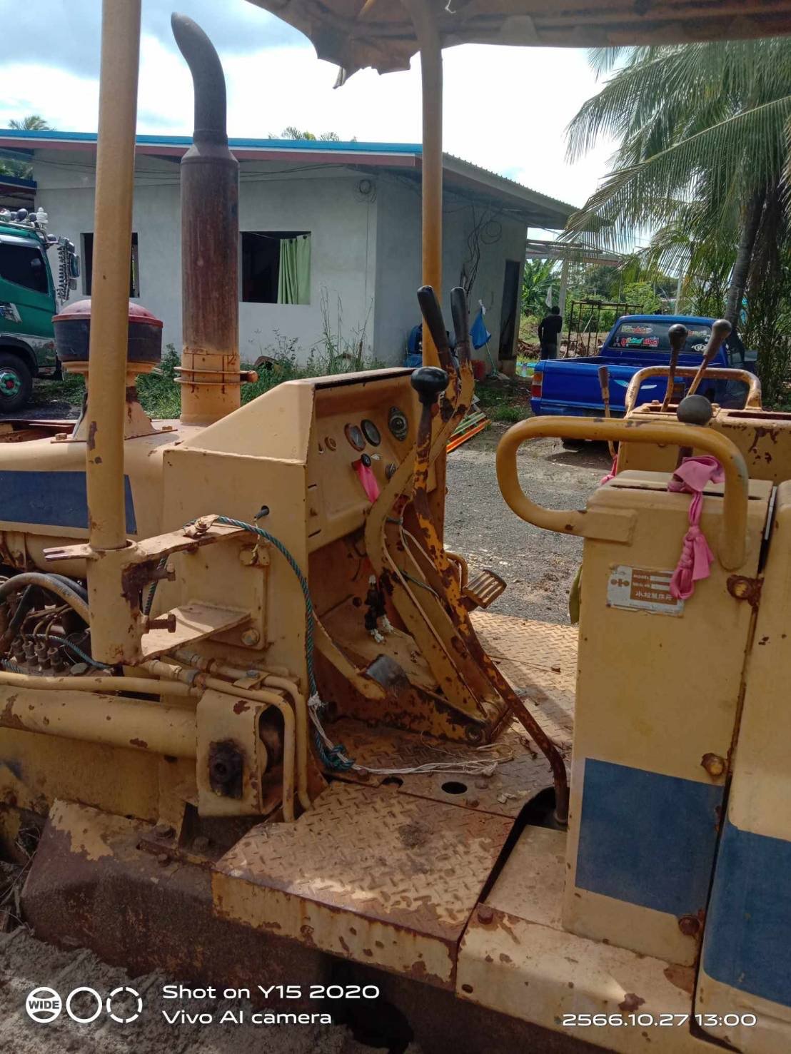 ขายด่วน แทรกเตอร์ komatsu d20a รุ่น 5 ขายด่วน แทรกเตอร์ komatsu d20a รุ่น 5