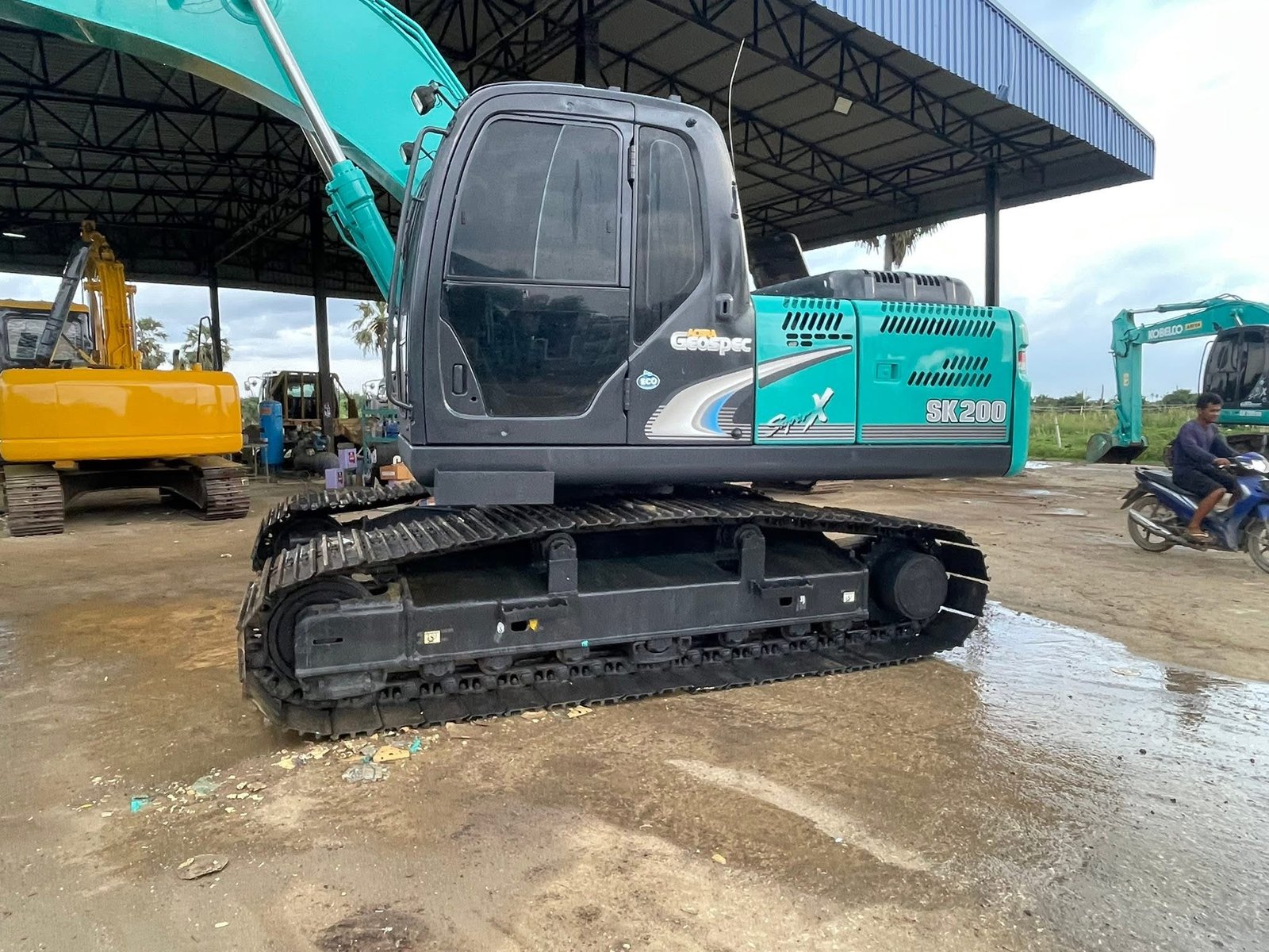 SK200-8YN12 สุเปอร ไฟฟ้าครบ ระบบเต็ม