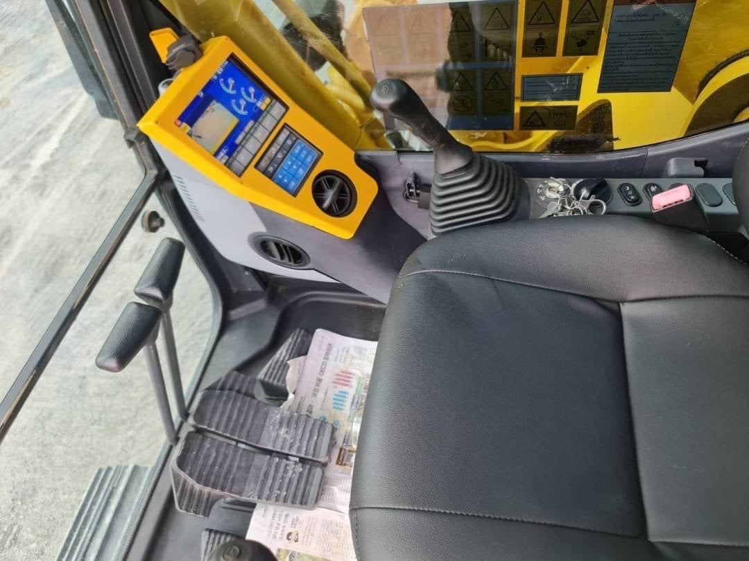 แบคโฮ KOMATSU PC210-10MO 3400 ชั่วโมง PM7000 แบคโฮ KOMATSU PC210-10MO 3400 ชั่วโมง PM7000