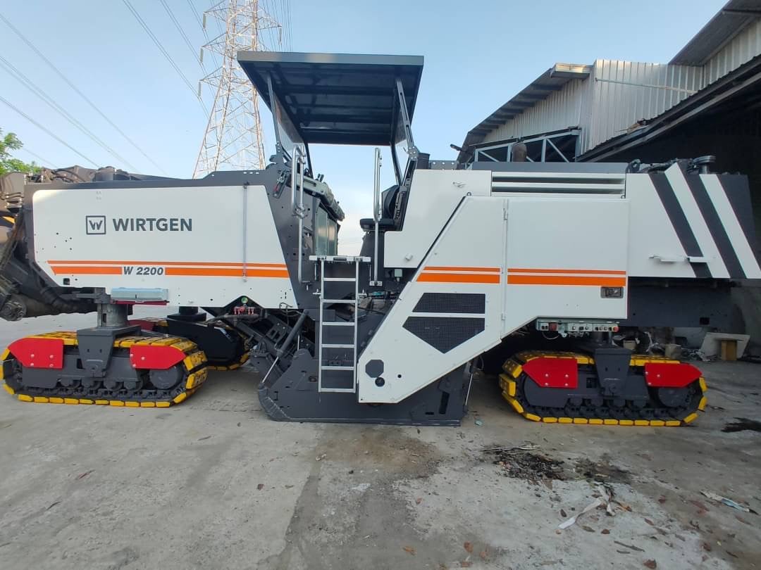 รถกัดถนน WIRTGEN. W2200 - Truck2Hand.com
