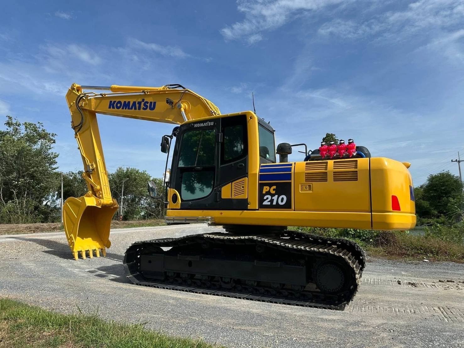 ไมล์ 5,xxx ชม ❗️Komatsu PC210-10MO ไมล์ 5,xxx ชม ❗️Komatsu PC210-10MO