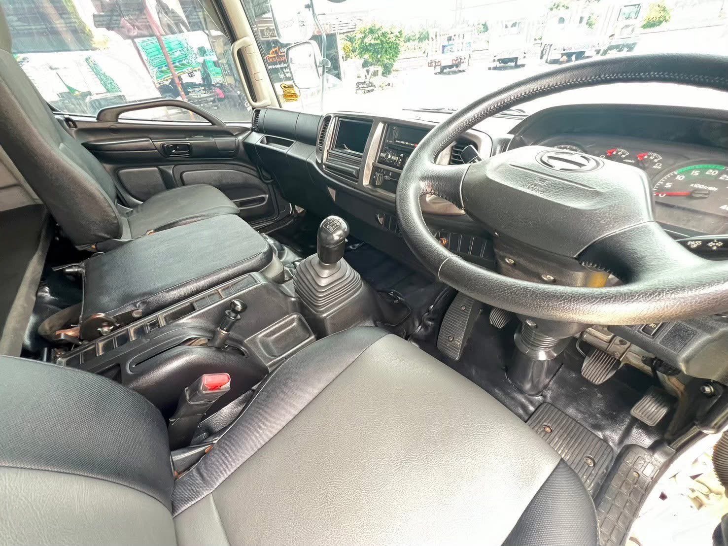 10ล้อ HINO FL8J 260 แรง (ไม่ดัมพ์ ) ยาว 6.30 เมตร