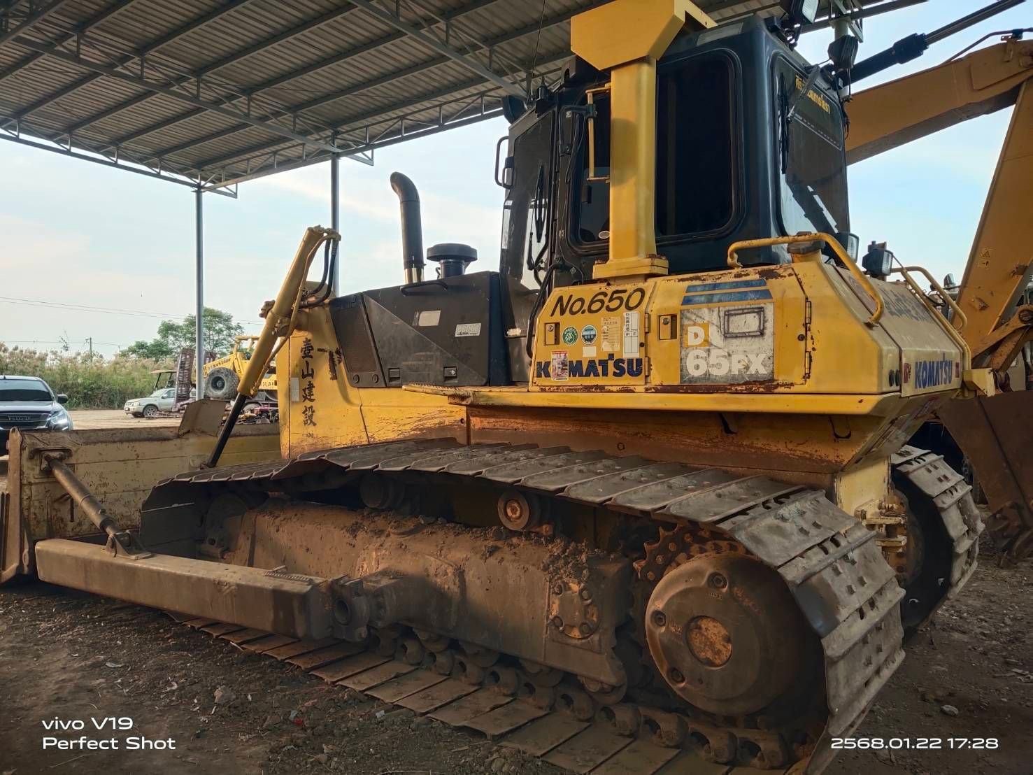 แทรกเตอร์ KOMATSU D65 เบออินเตอร์ ตัวท๊อป เก่านอก รถ 2 ปีก่วา